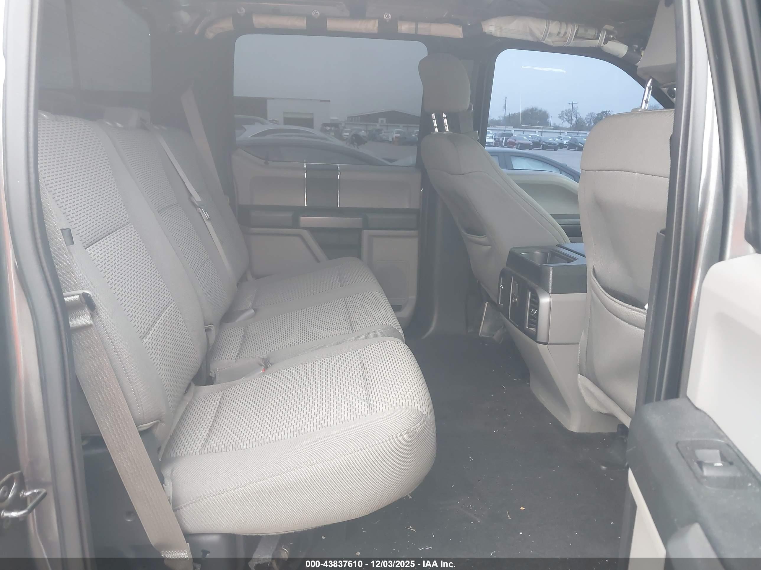 FORD F-150 image 8