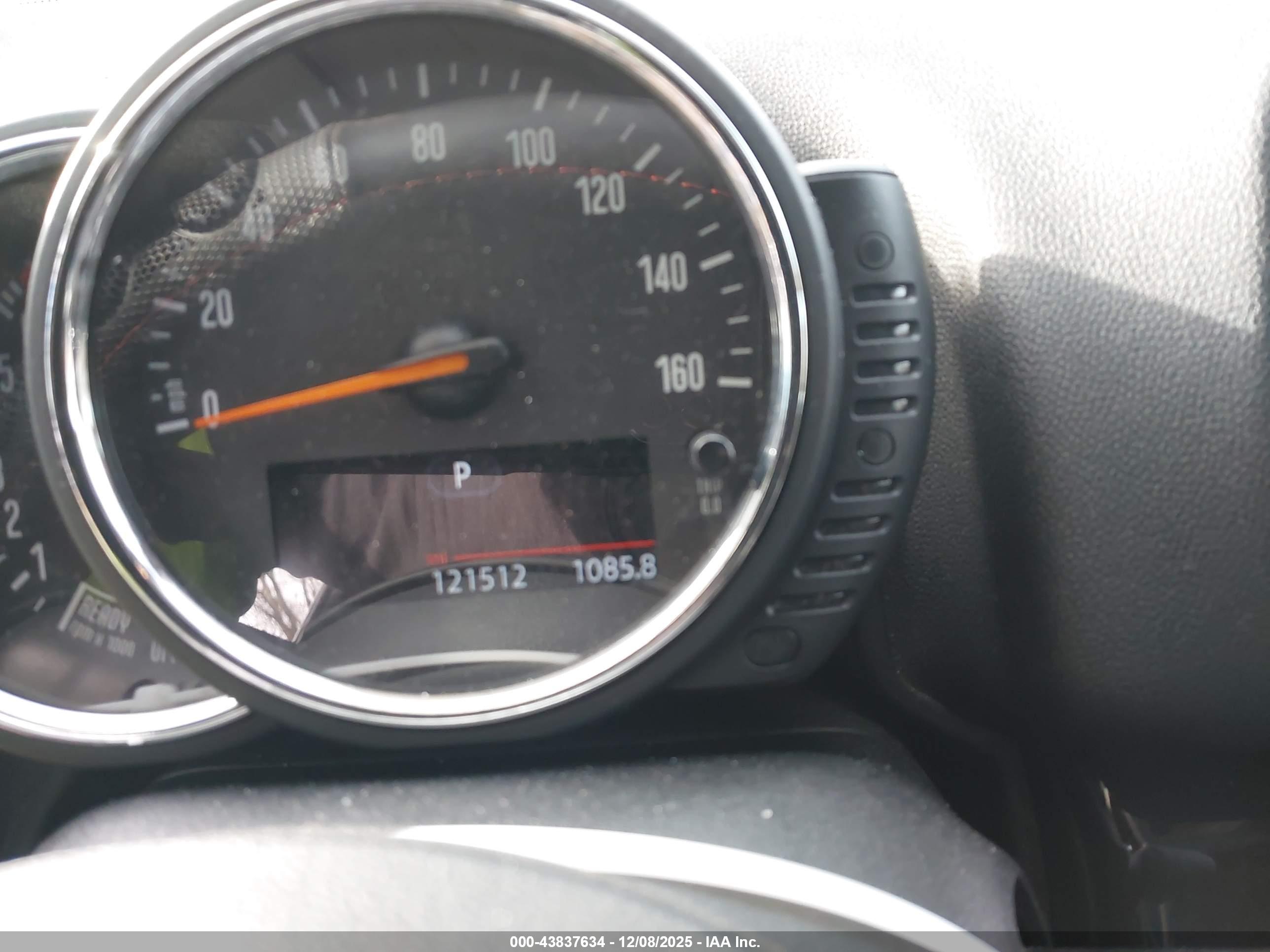 MINI COUNTRYMAN image 7