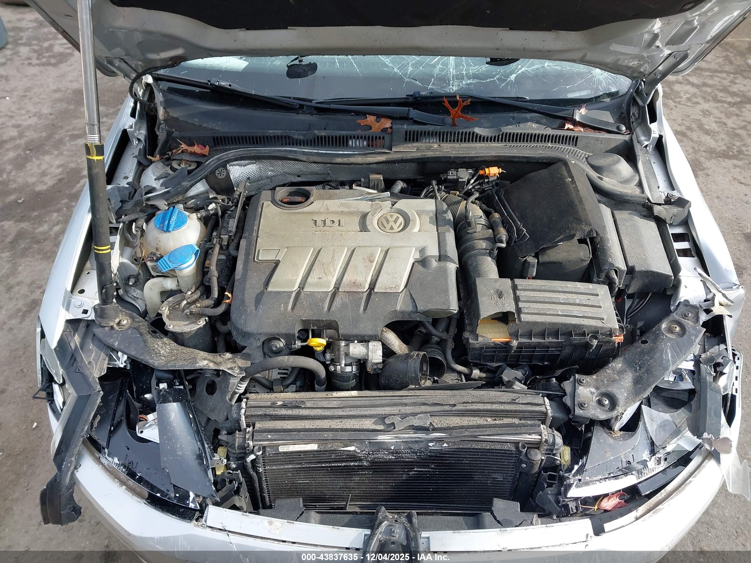 VOLKSWAGEN JETTA image 10