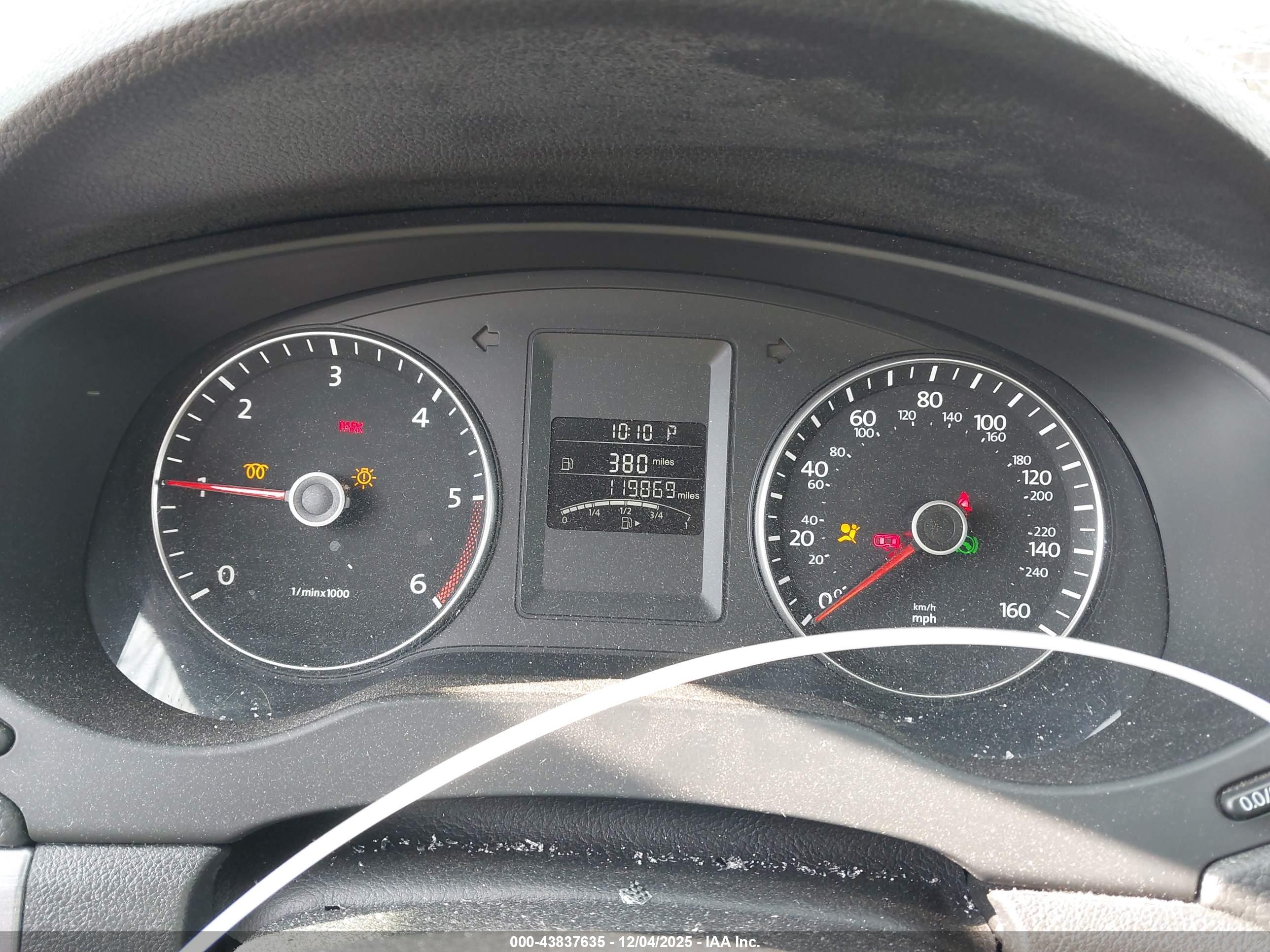 VOLKSWAGEN JETTA image 7
