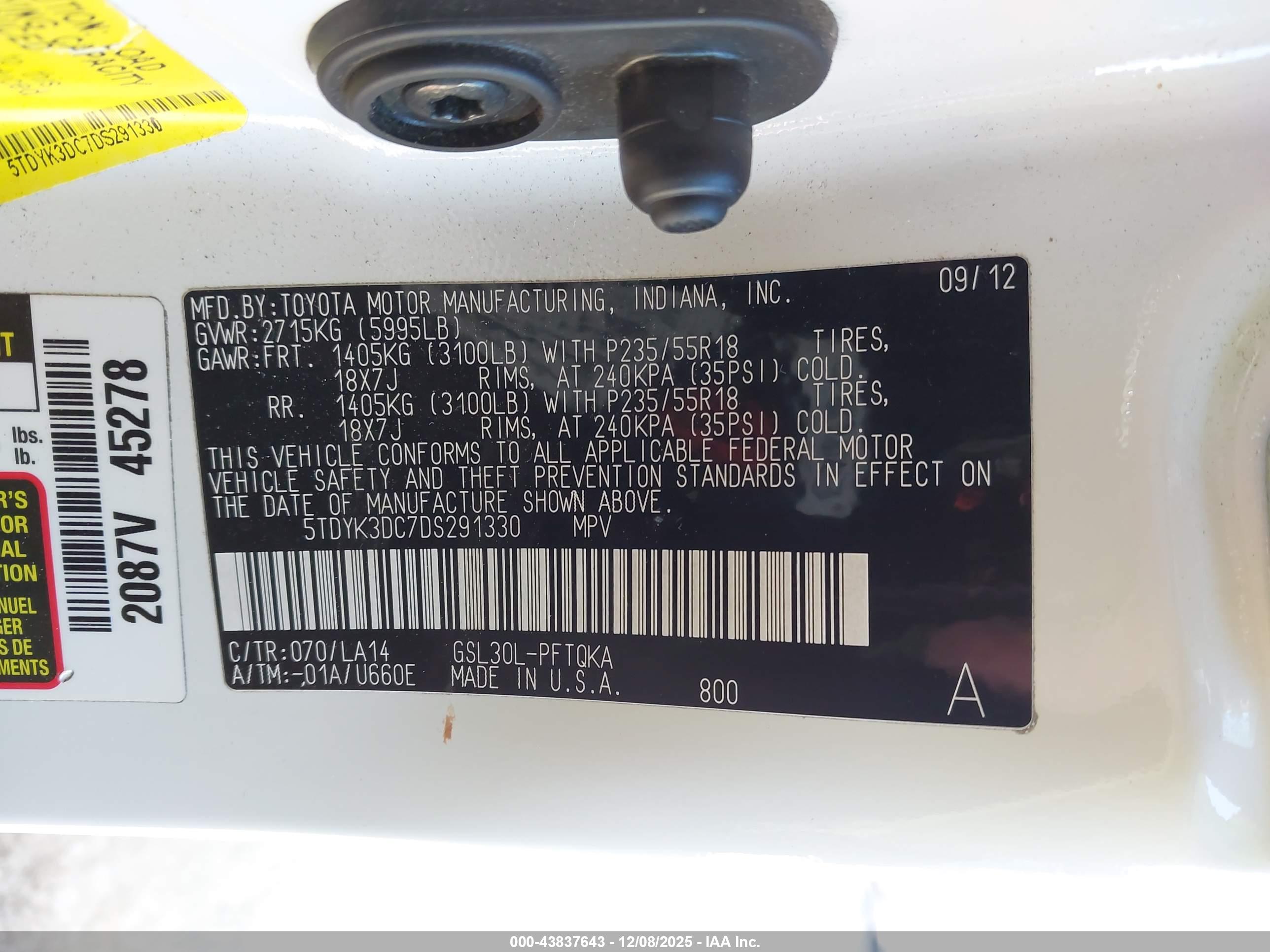 TOYOTA SIENNA image 9