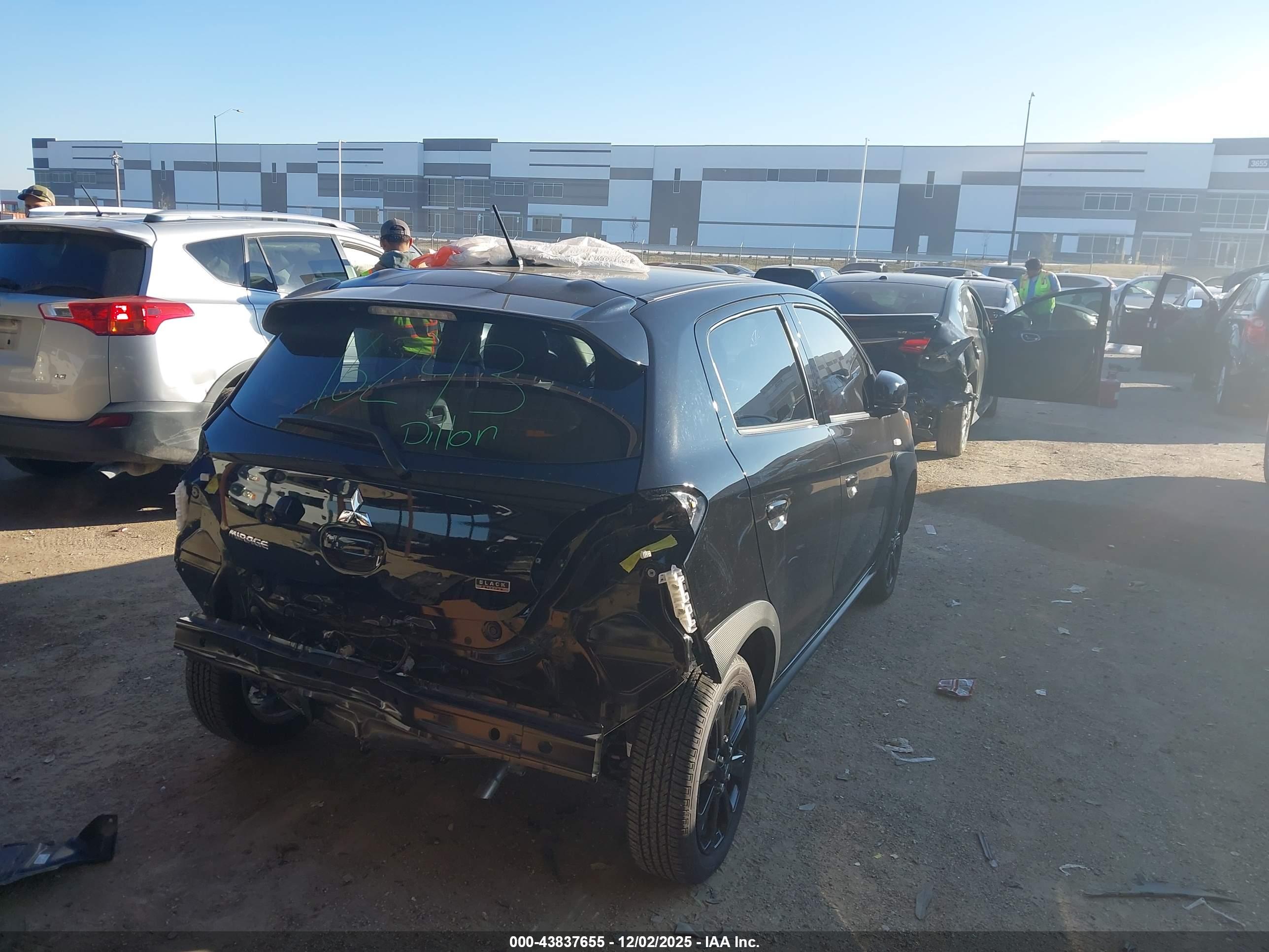 MITSUBISHI MIRAGE image 4