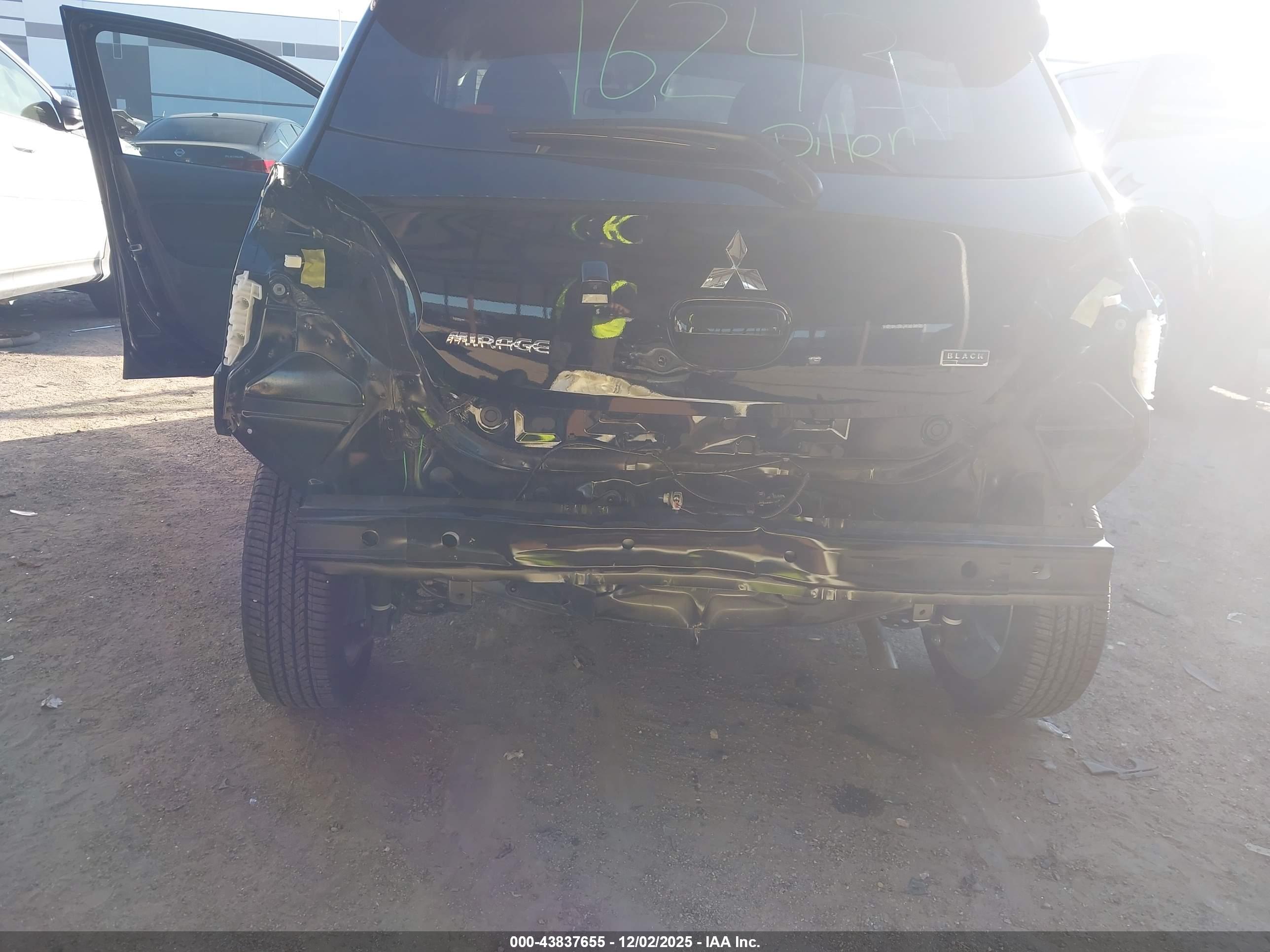 MITSUBISHI MIRAGE image 6