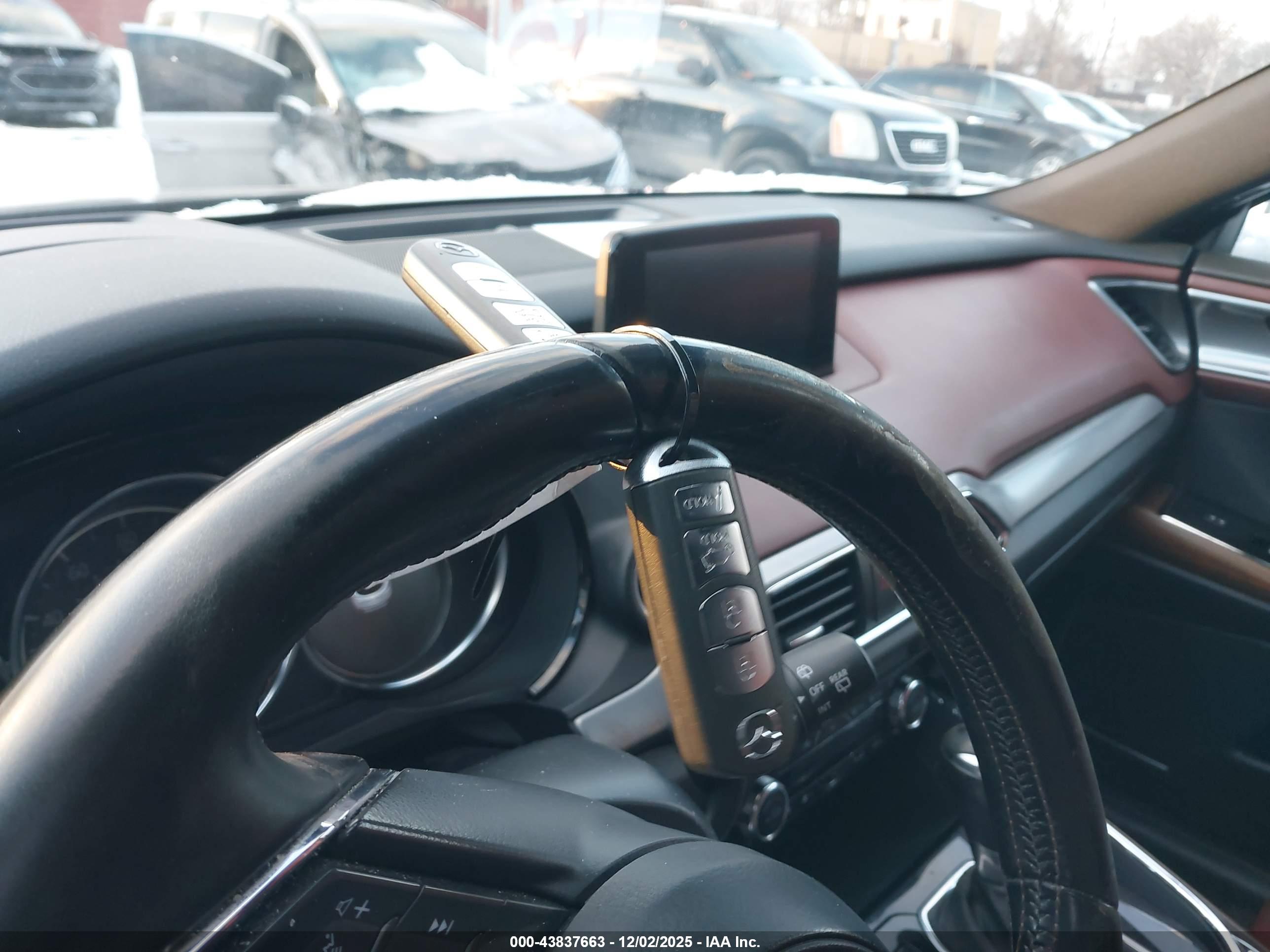 MAZDA CX-9 image 11