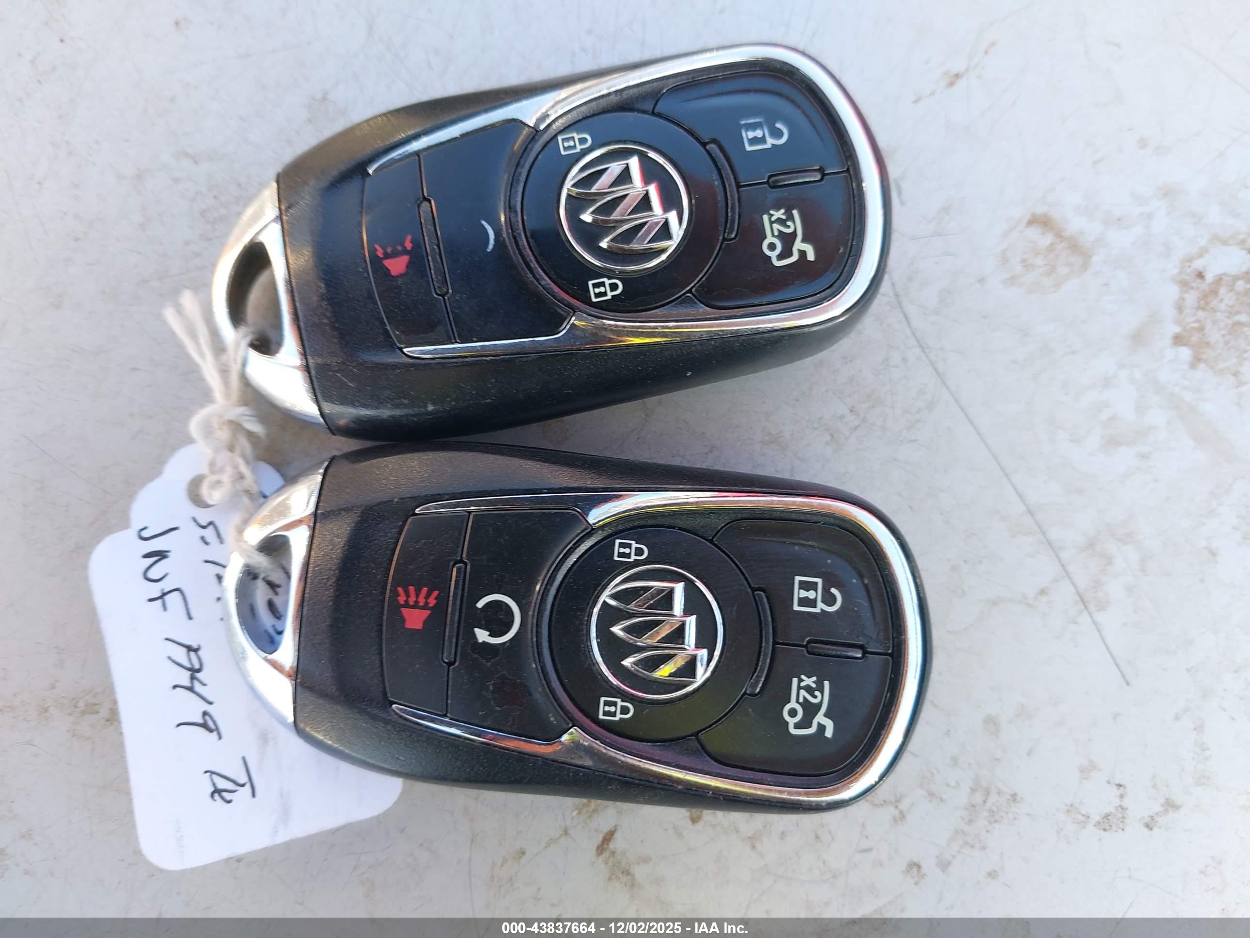 BUICK LACROSSE image 11