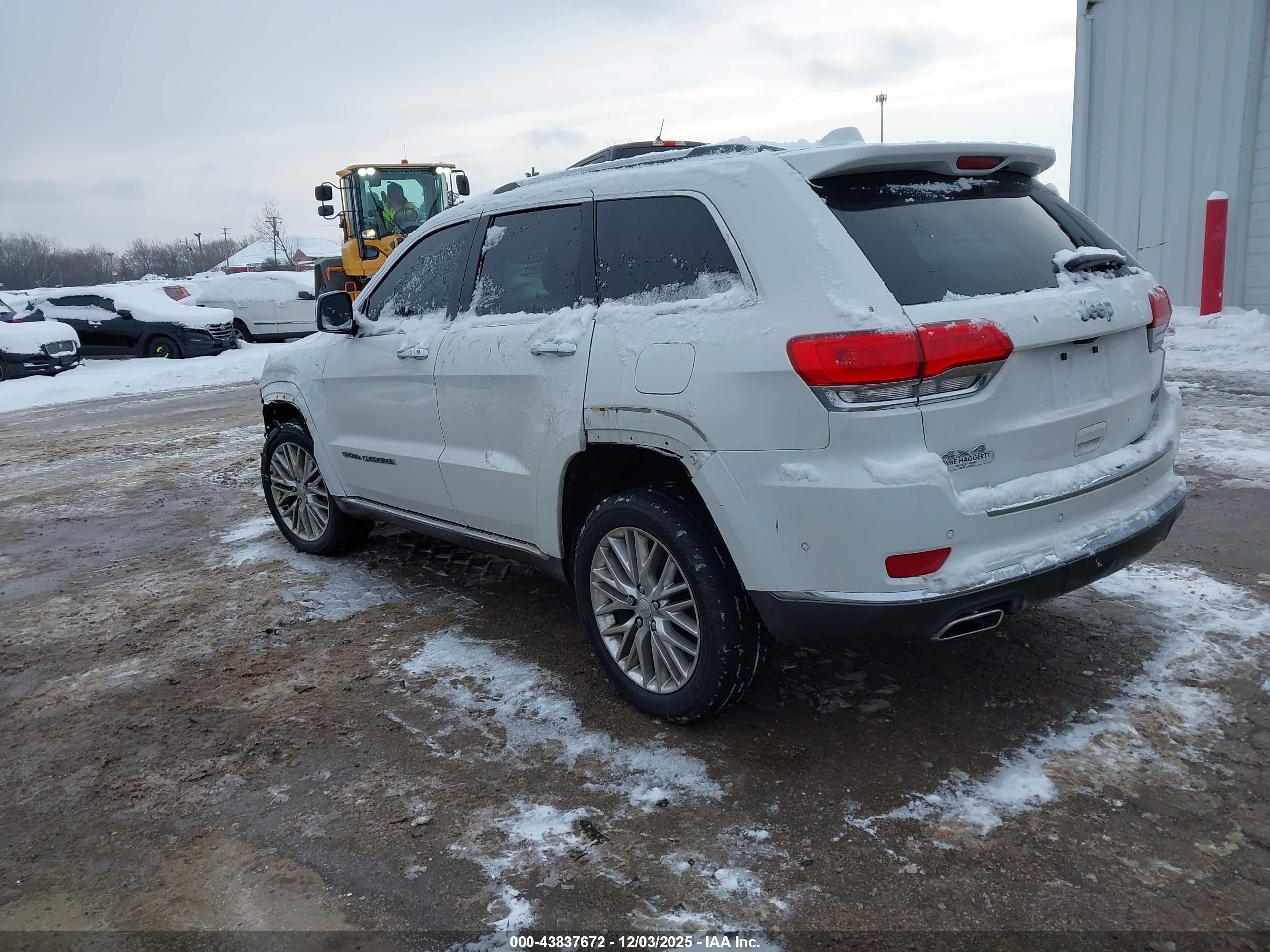 JEEP GRAND image 3
