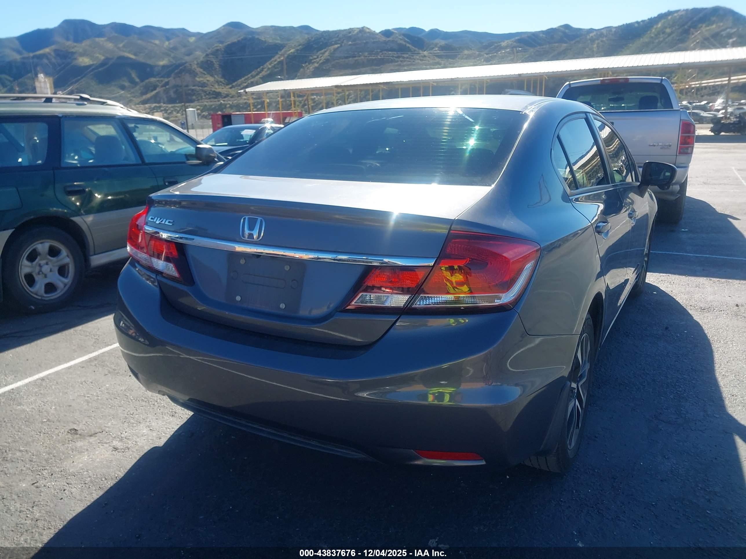 HONDA CIVIC image 4