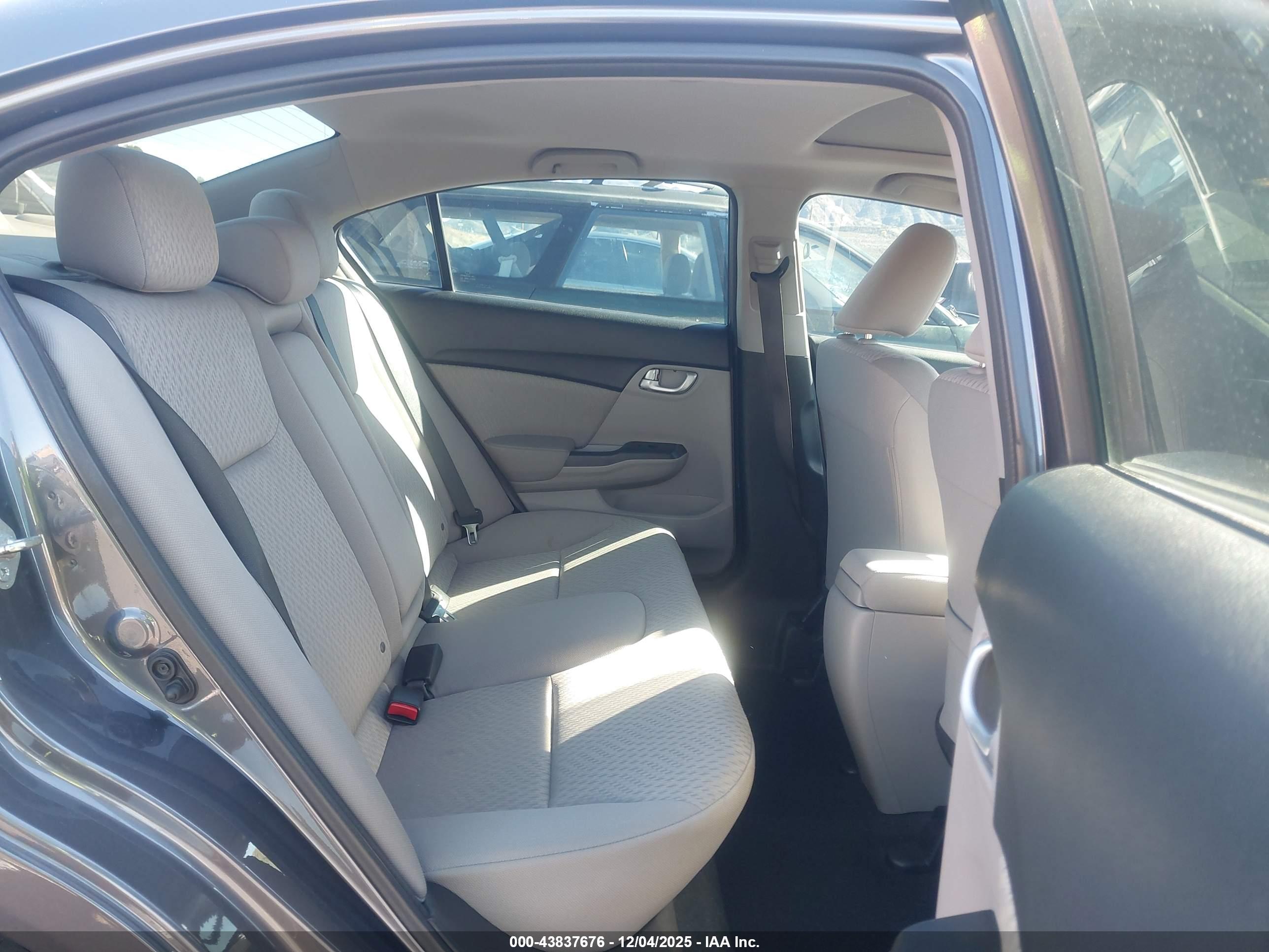HONDA CIVIC image 8