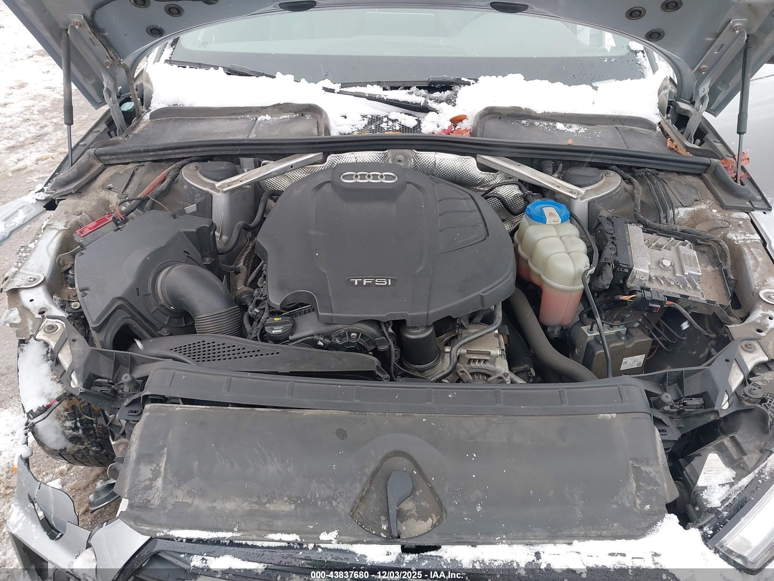 AUDI A4 image 10