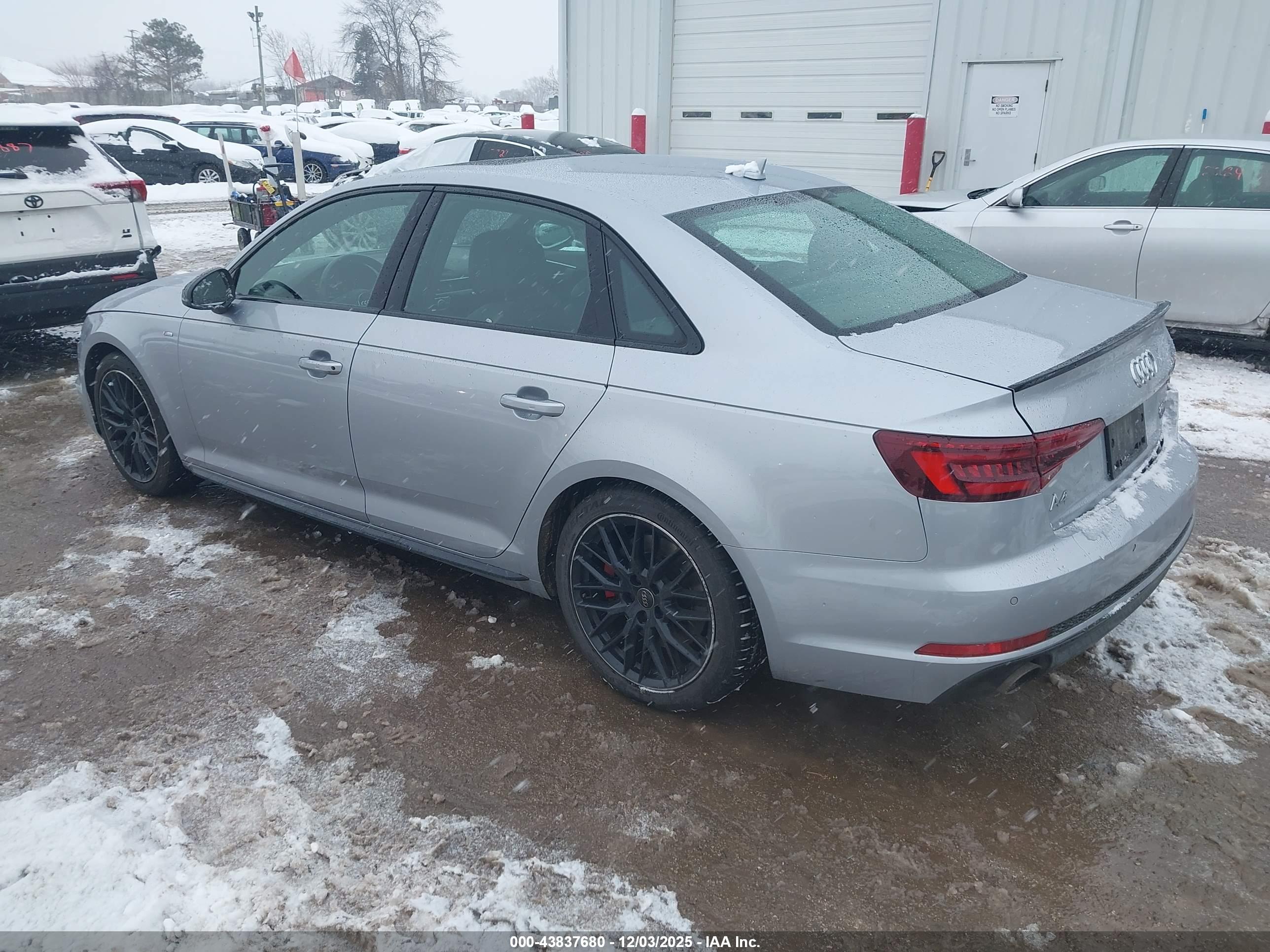 AUDI A4 image 3