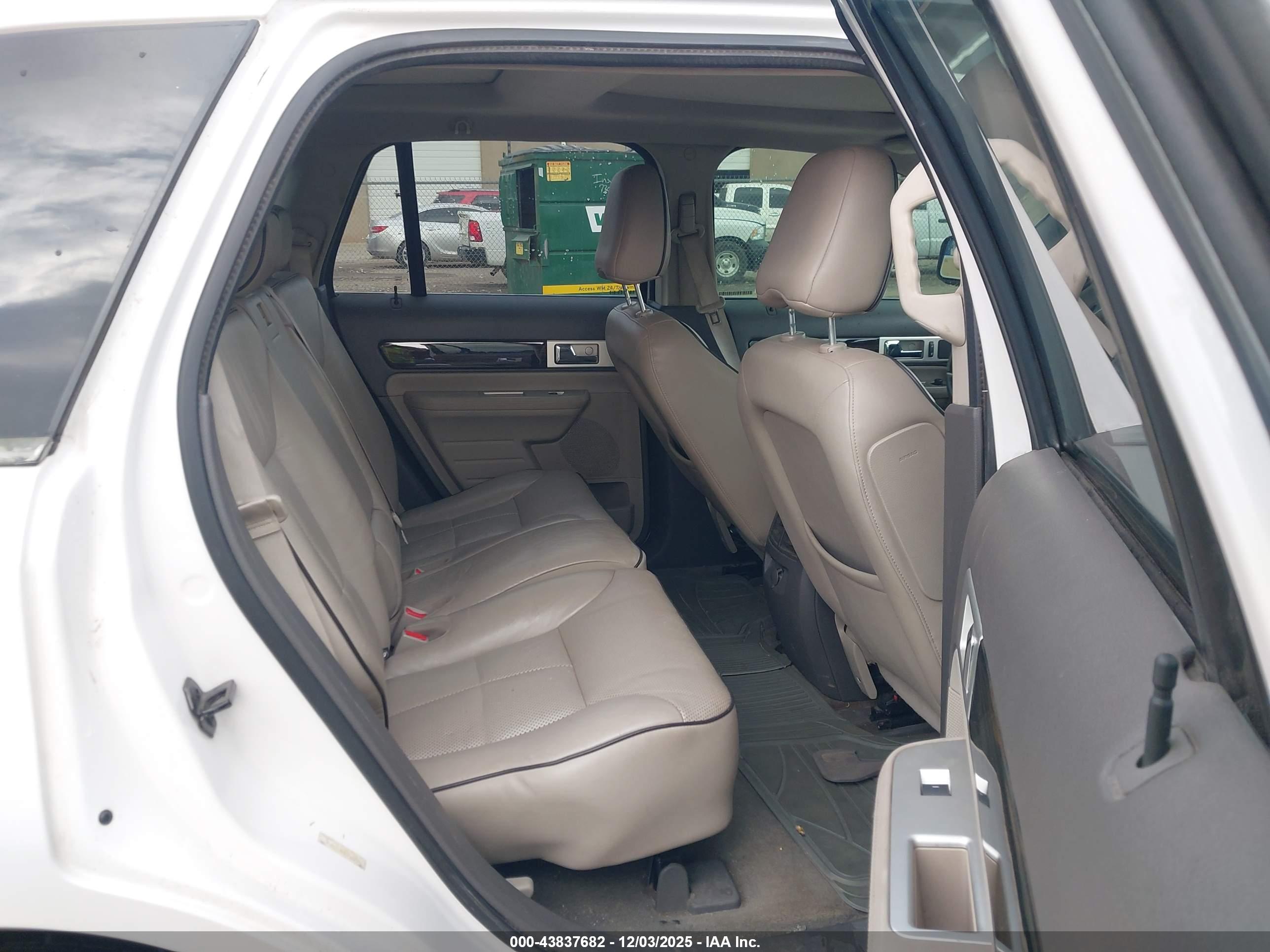 LINCOLN MKX image 8