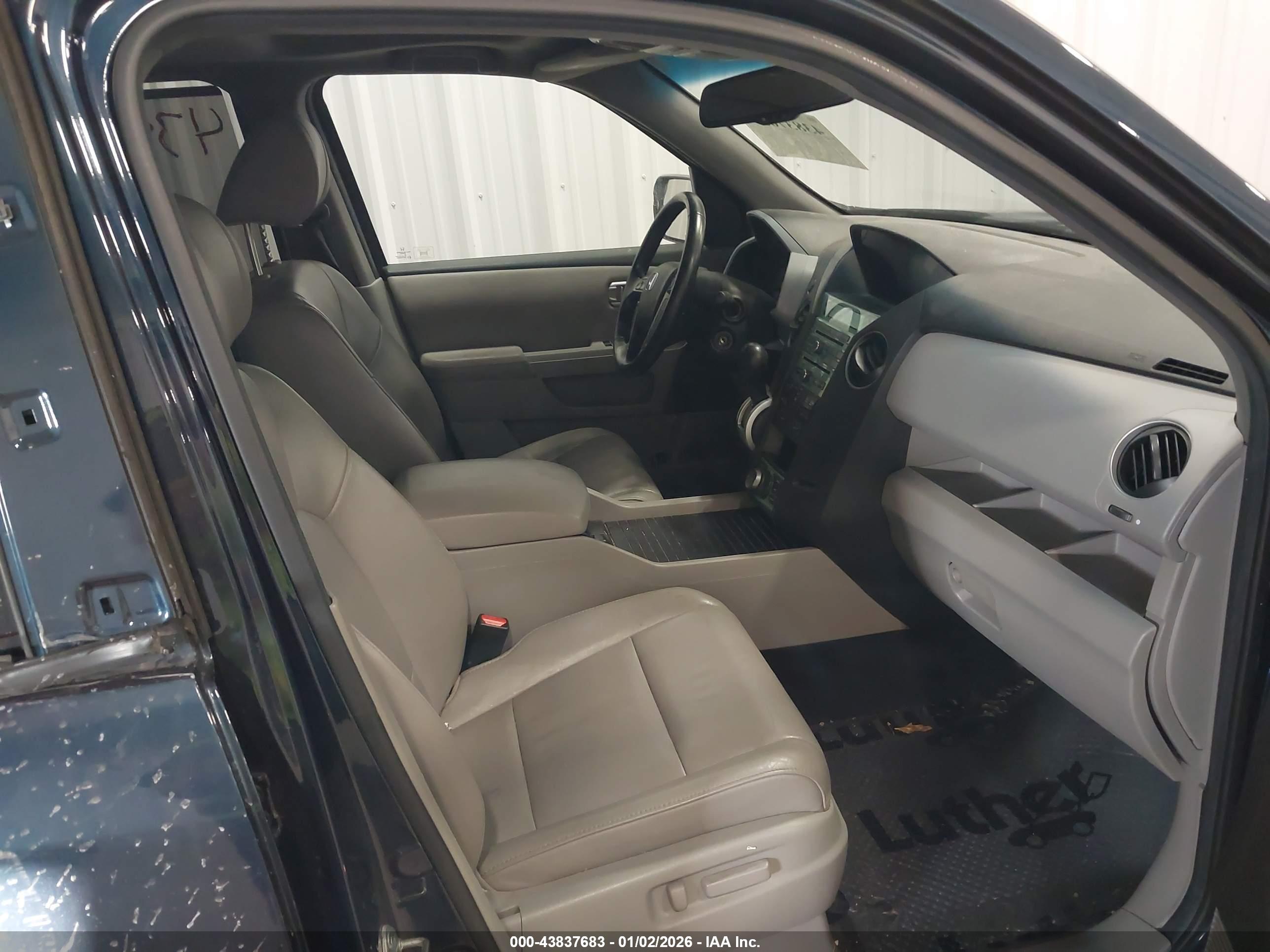 HONDA PILOT image 5