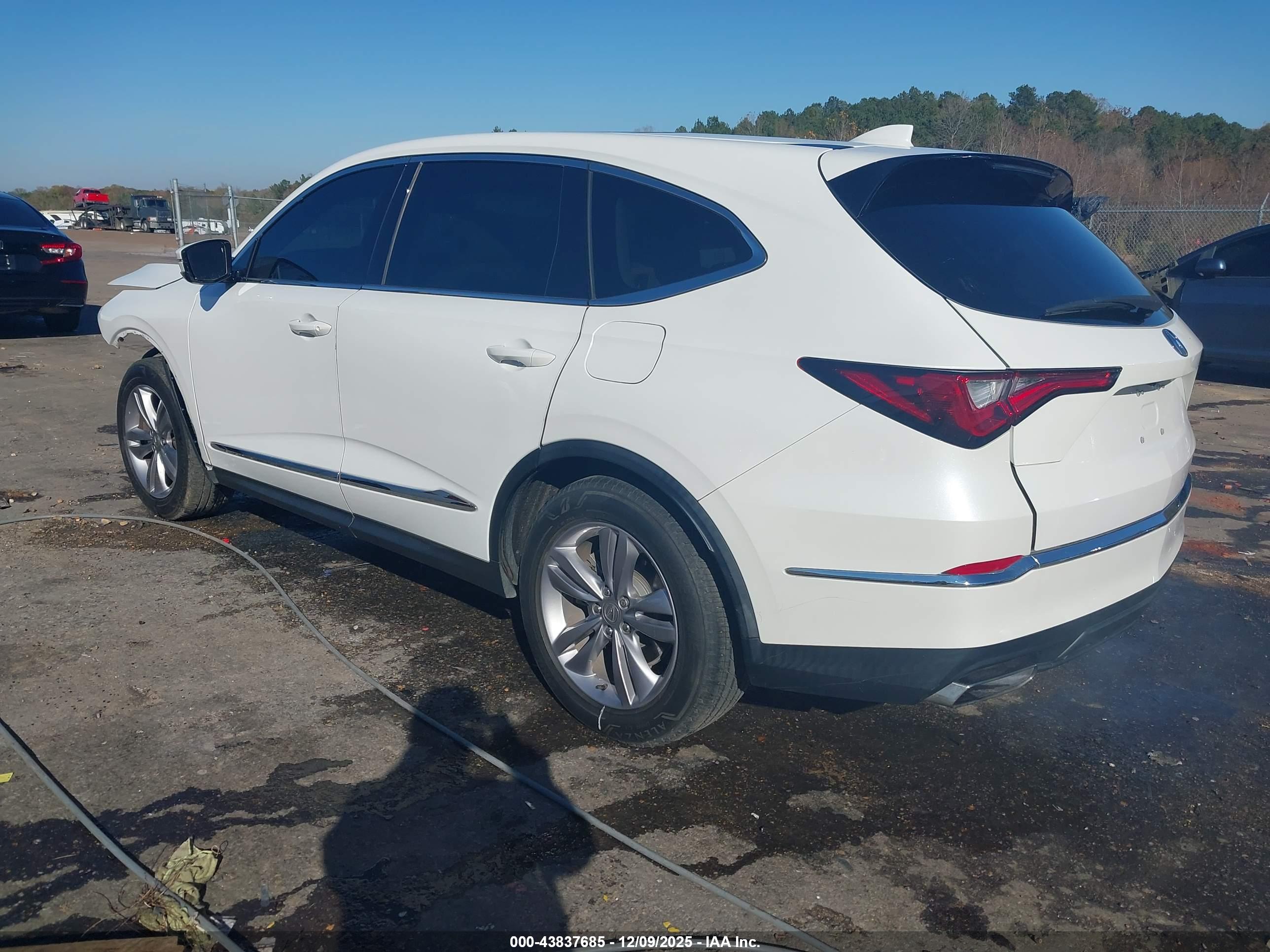 ACURA MDX image 3