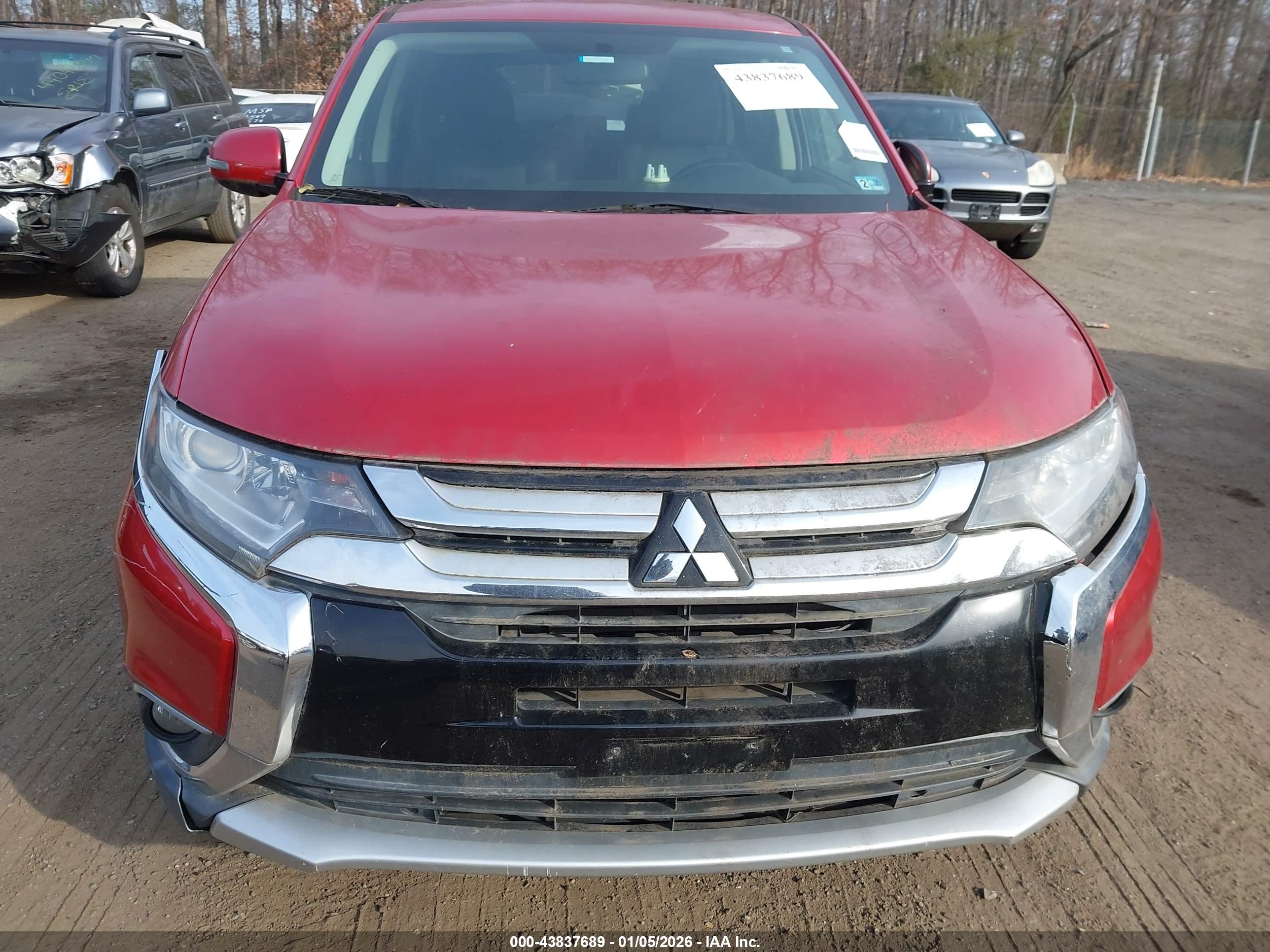 MITSUBISHI OUTLANDER image 6