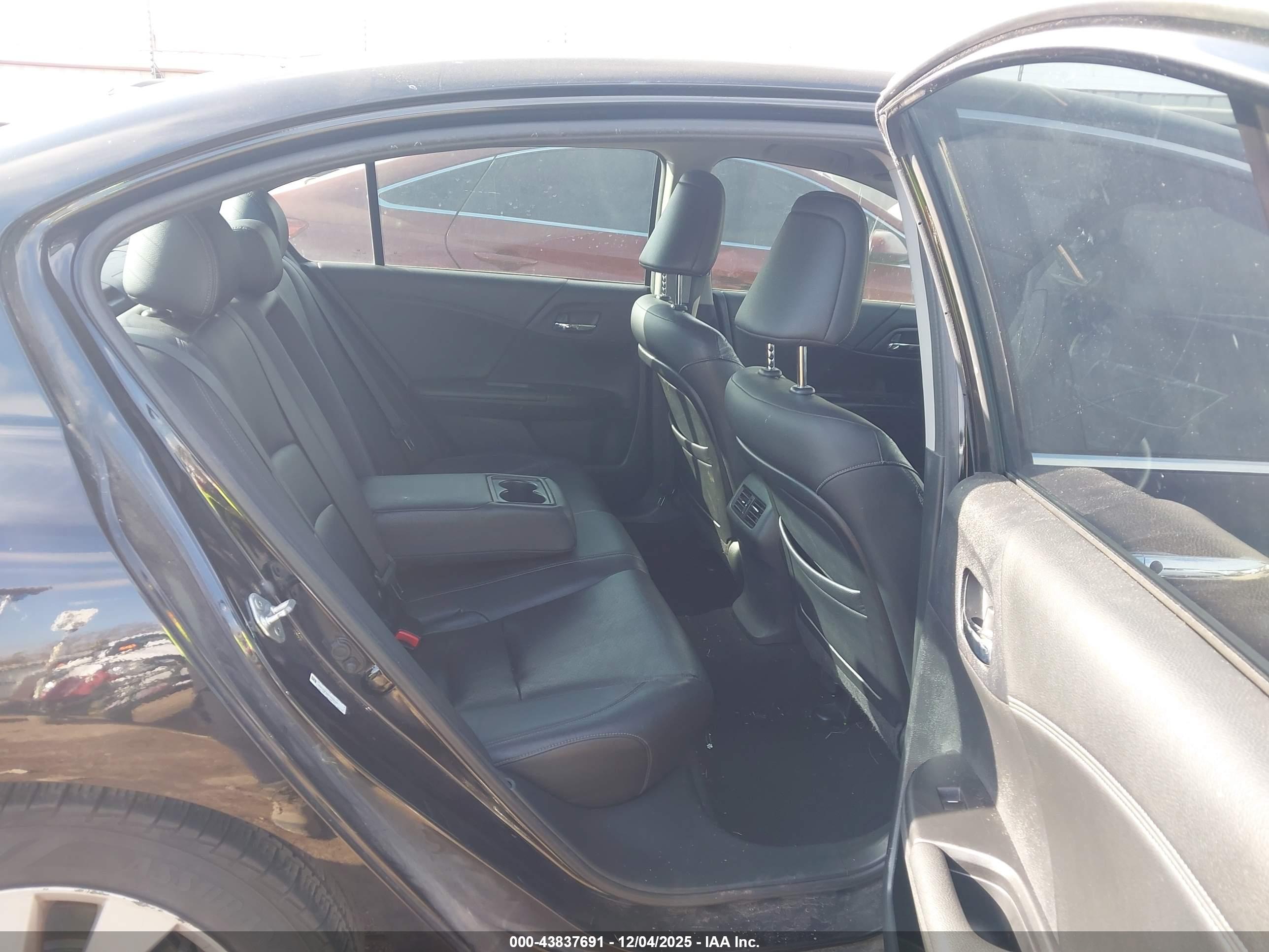 HONDA ACCORD image 8