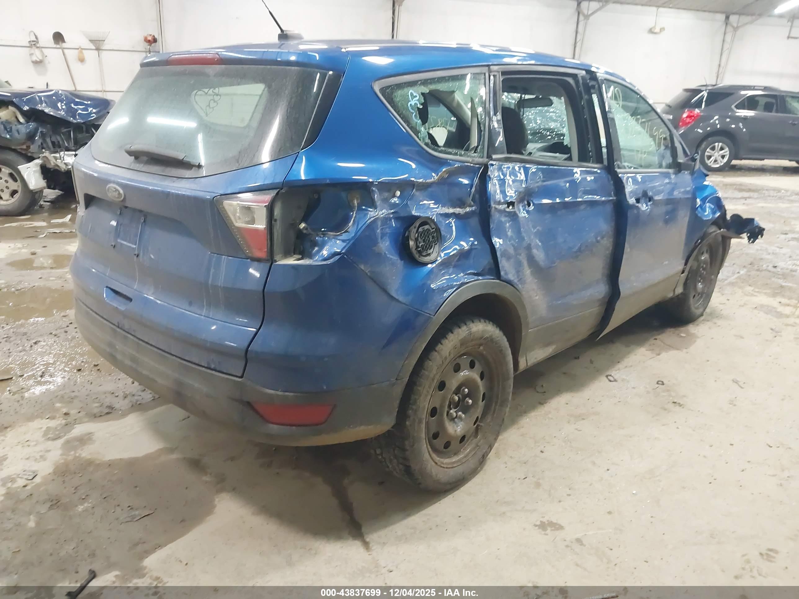 FORD ESCAPE image 4