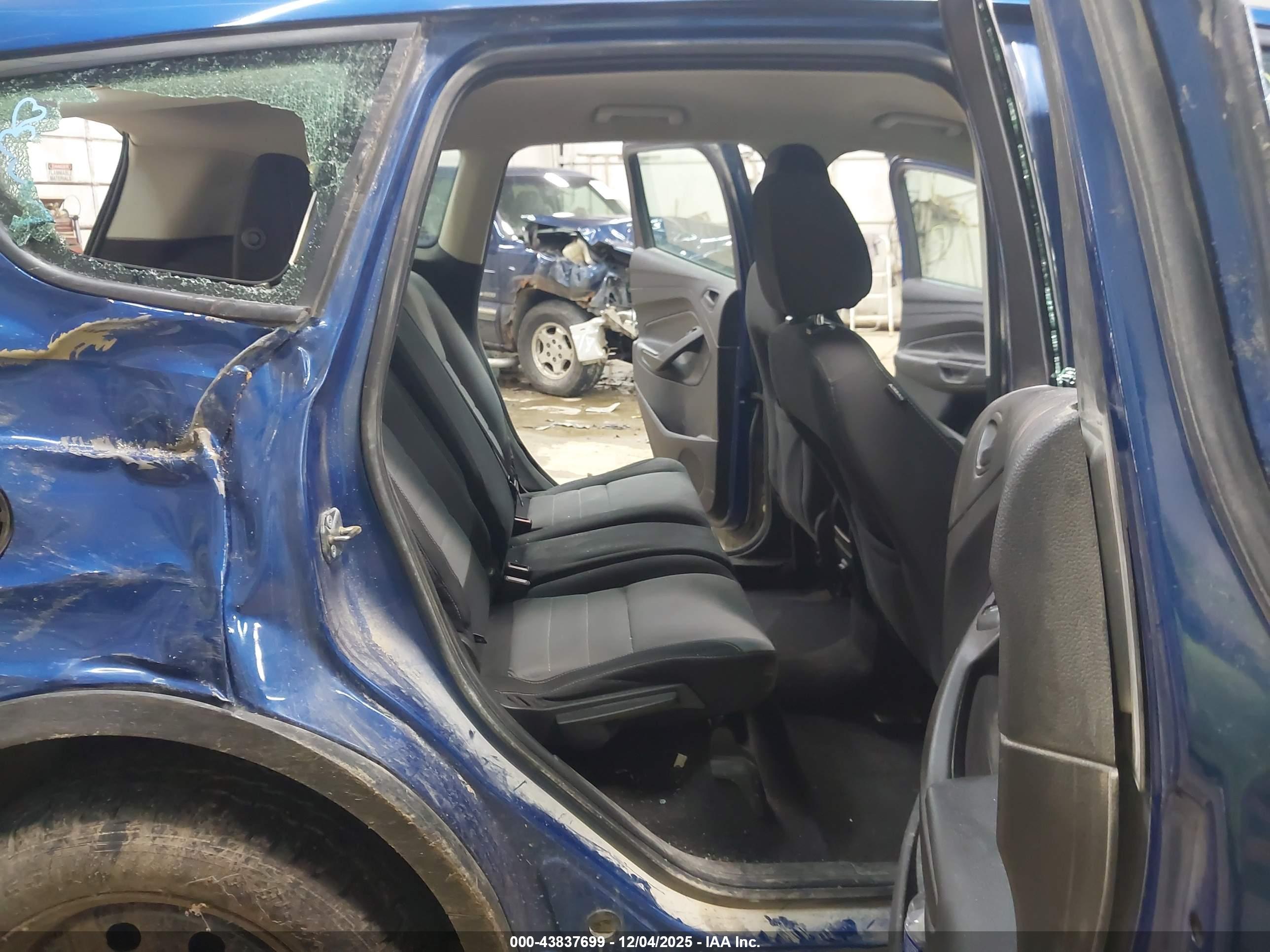 FORD ESCAPE image 8