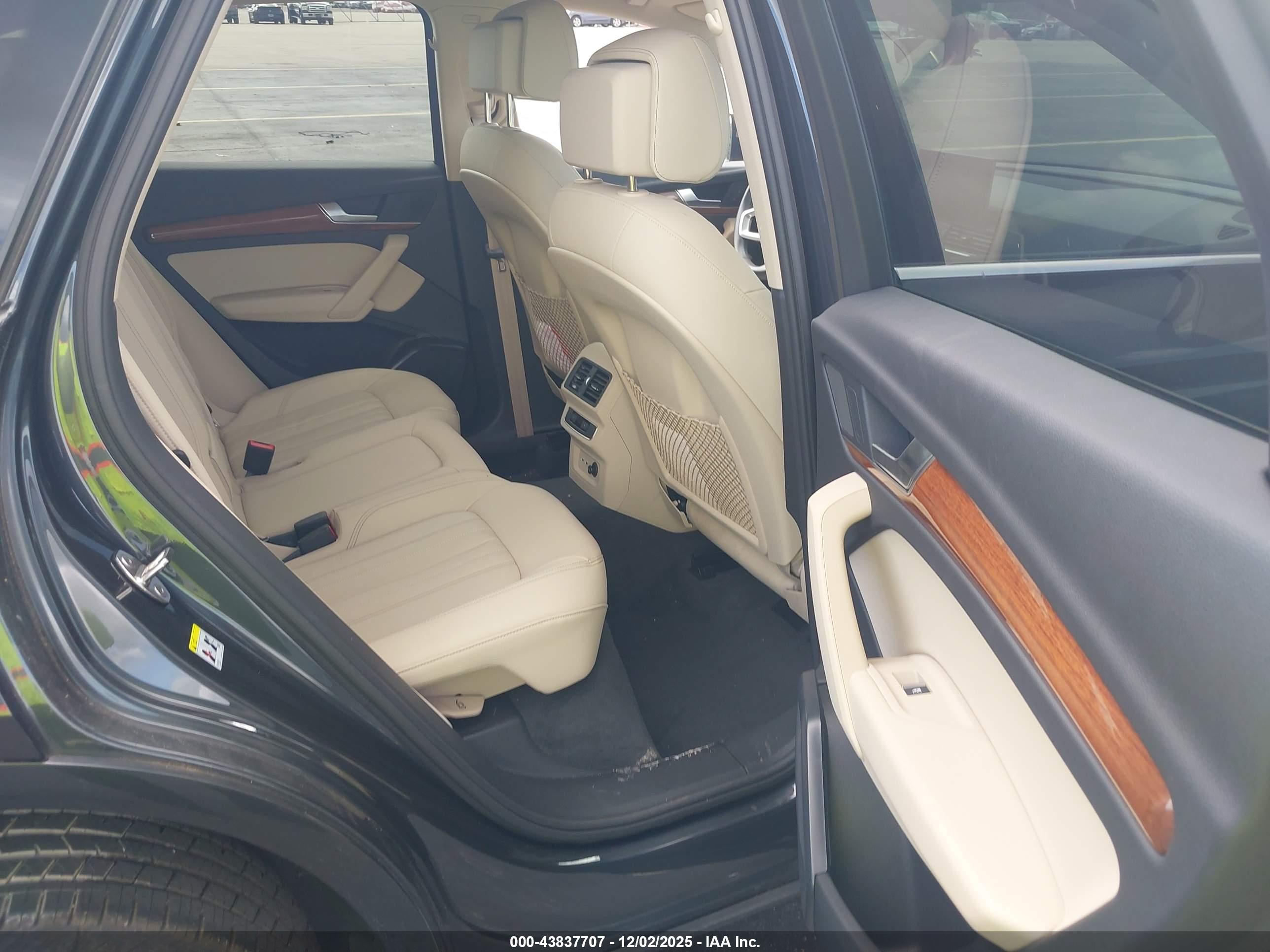 AUDI Q5 image 8