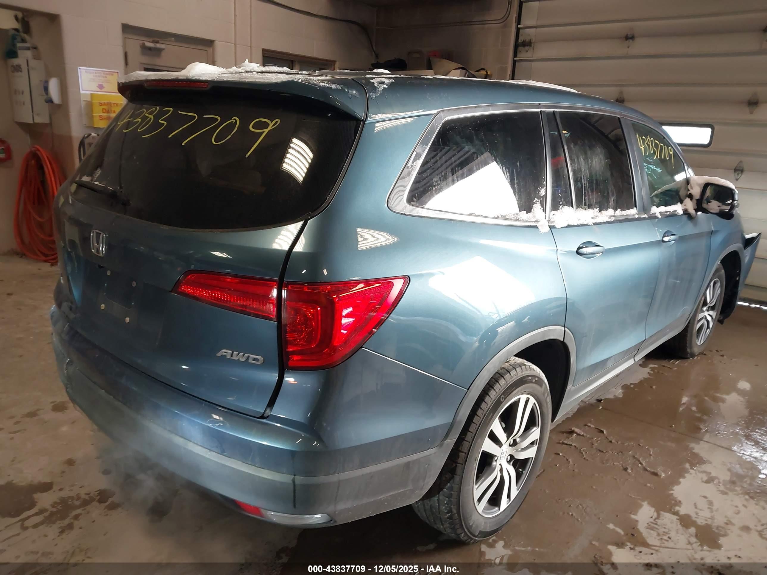 HONDA PILOT image 4