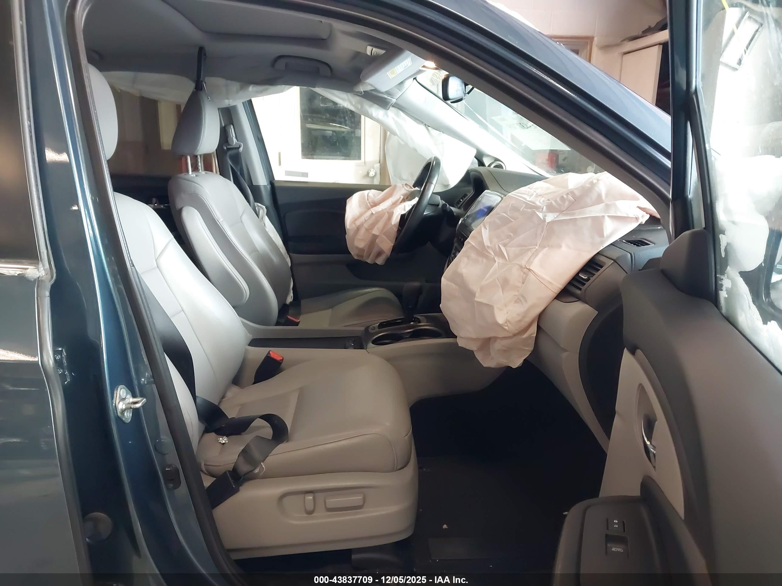 HONDA PILOT image 5