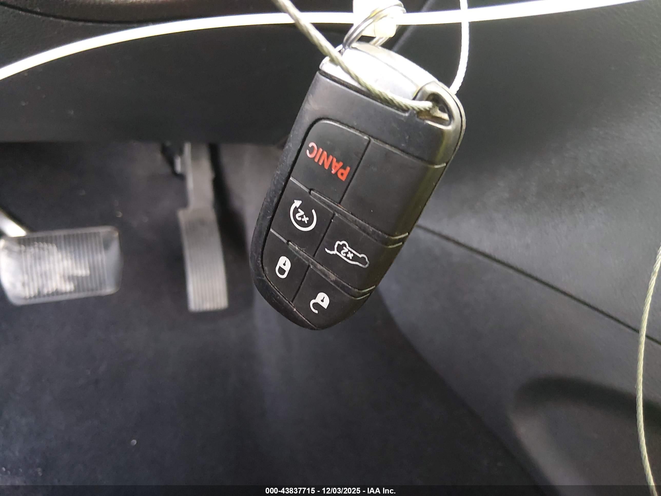 JEEP GRAND image 11