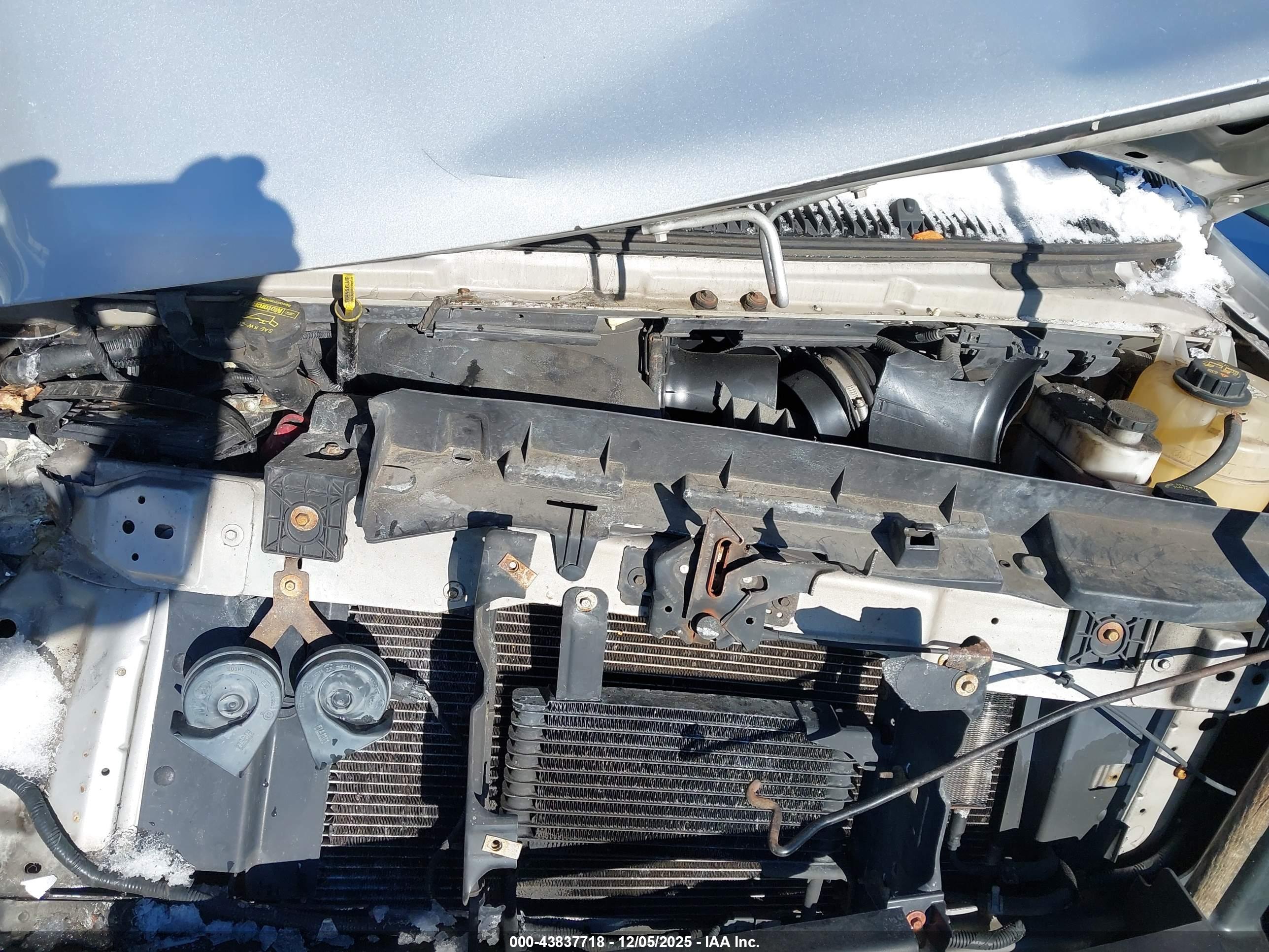 FORD E-150 image 10