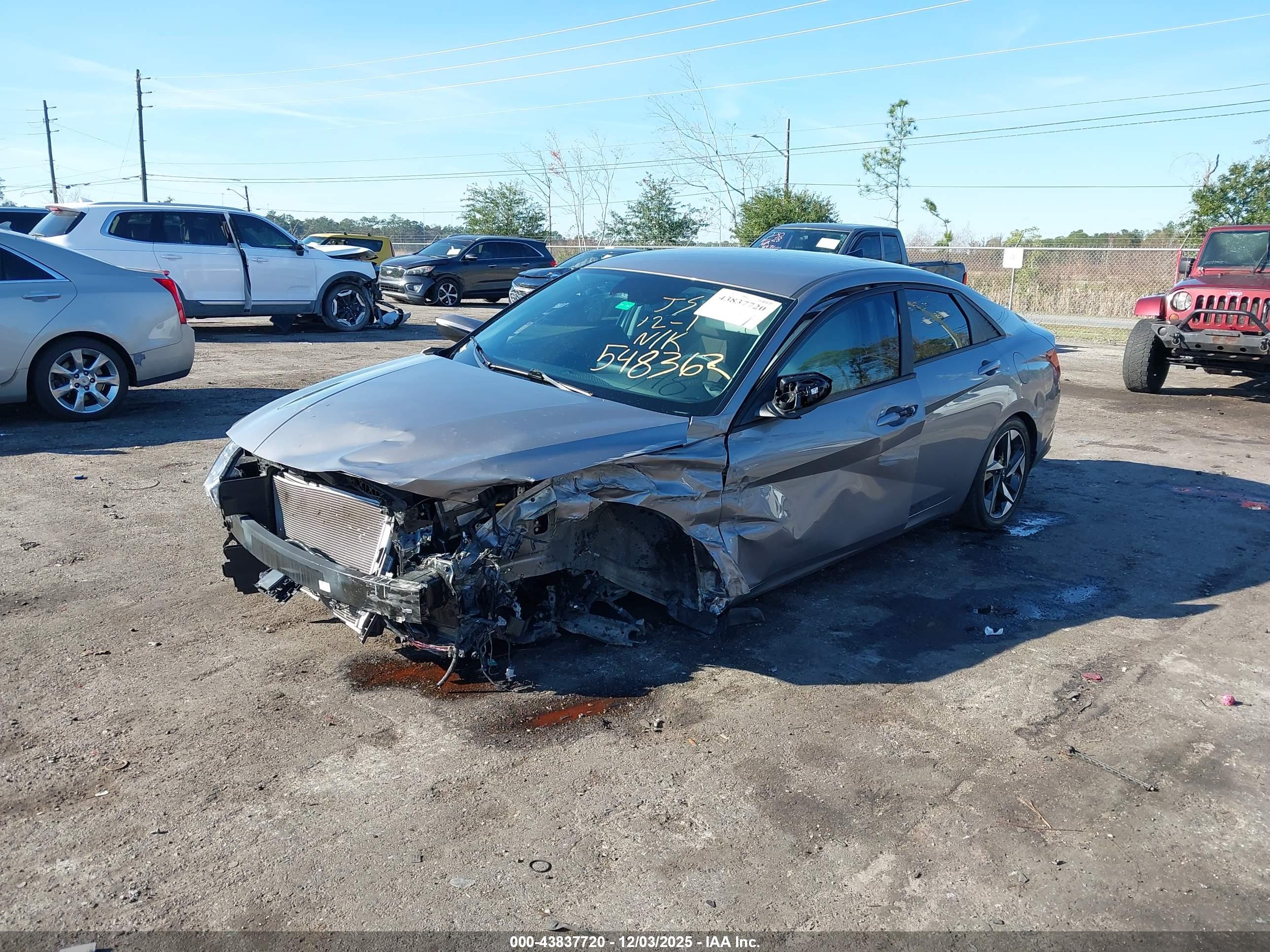 HYUNDAI ELANTRA image 2