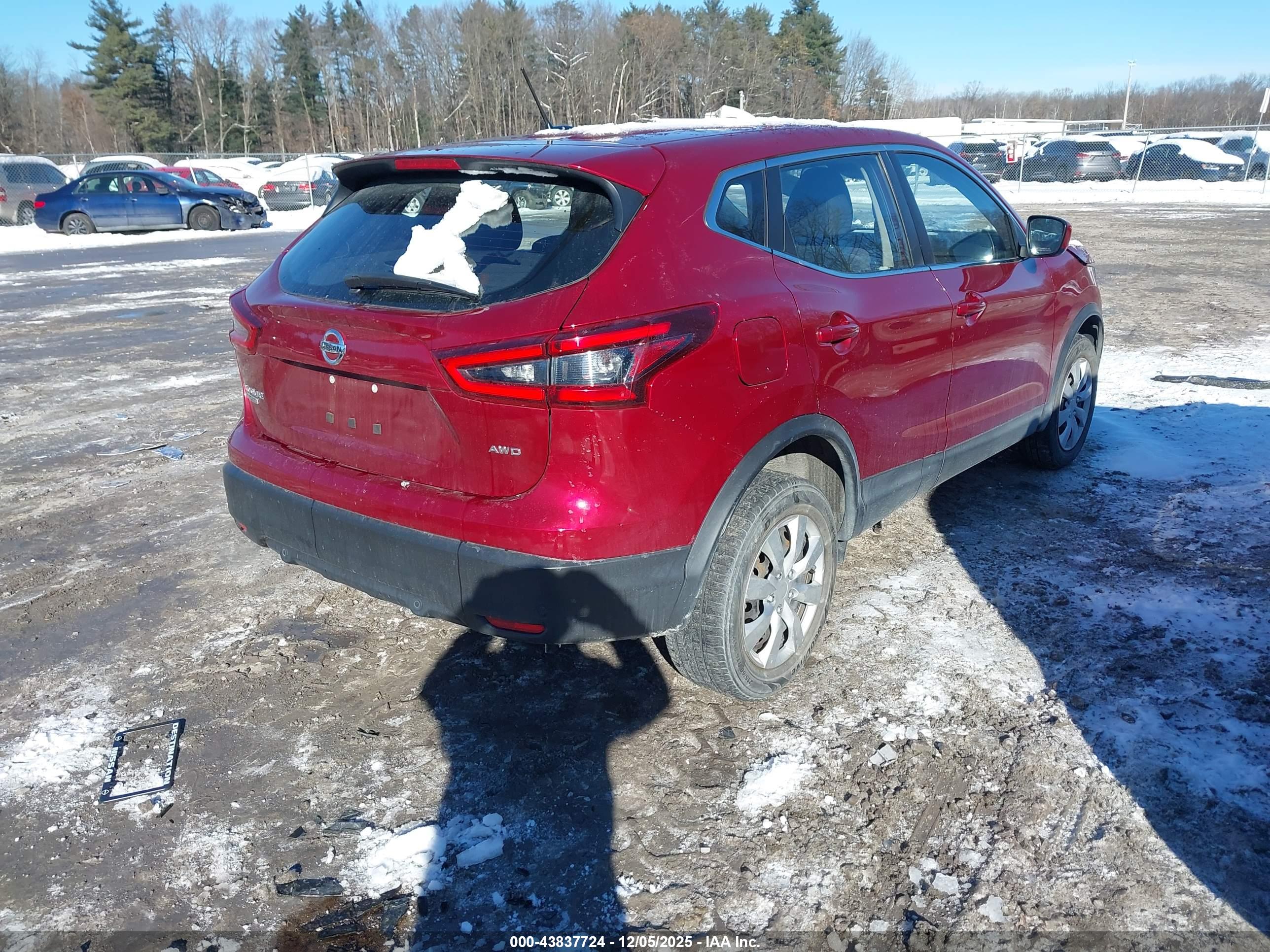 NISSAN ROGUE image 4
