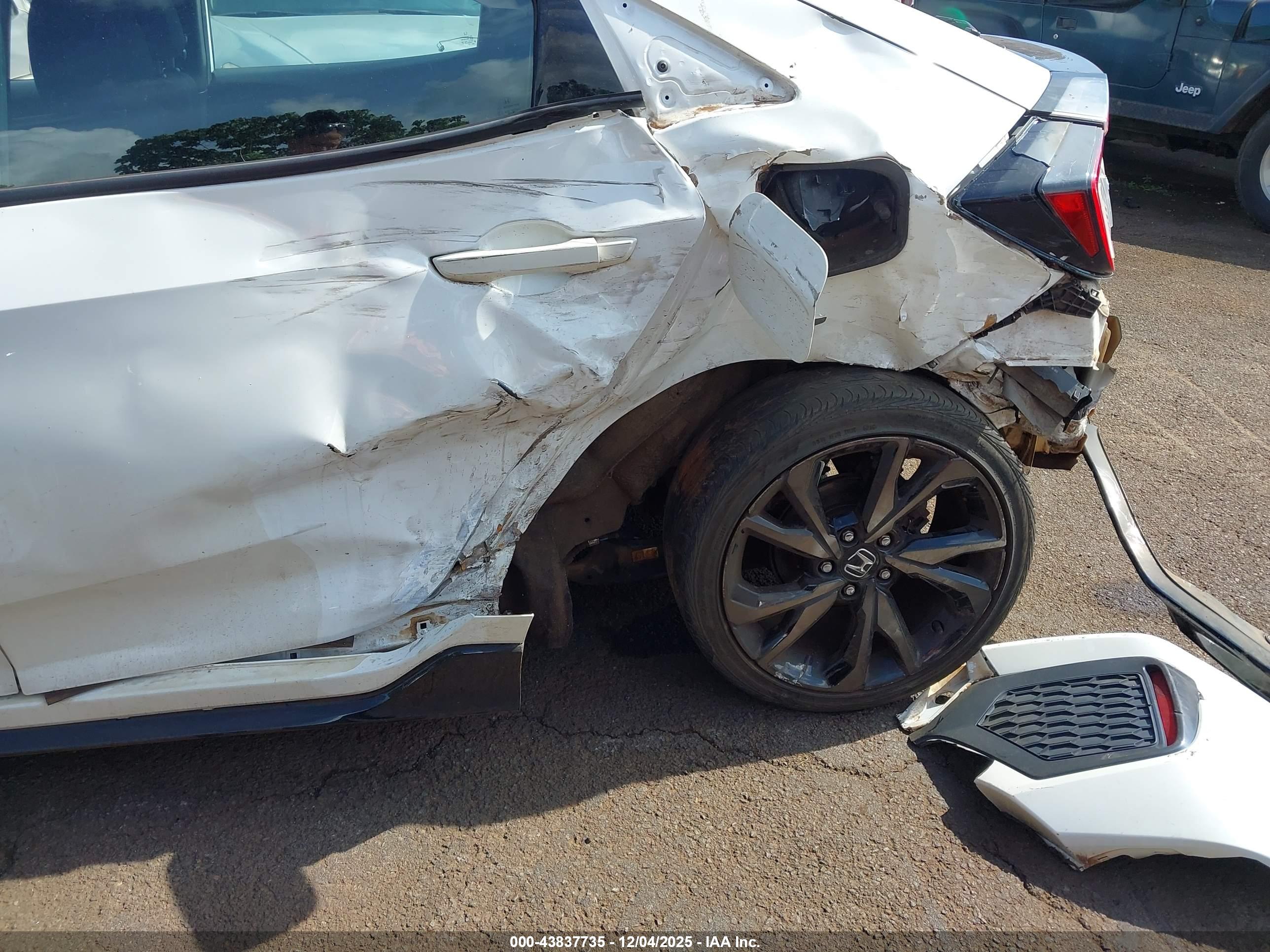 HONDA CIVIC image 6