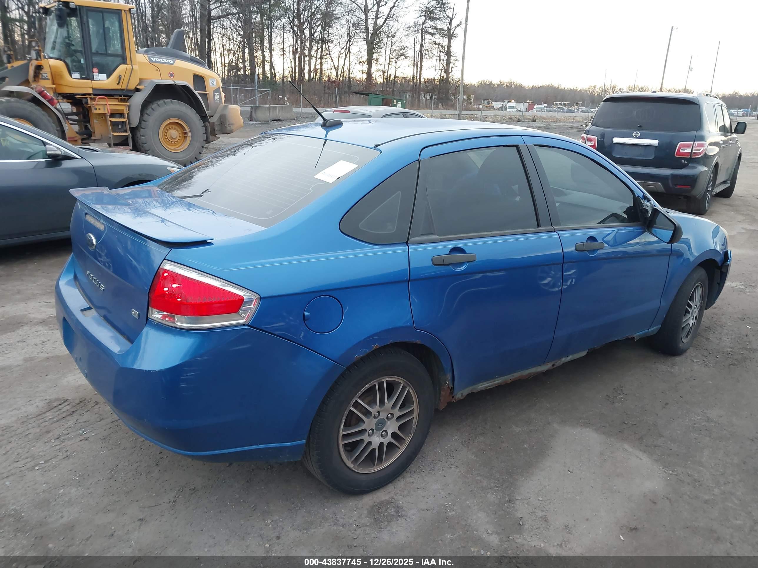 FORD FOCUS image 4