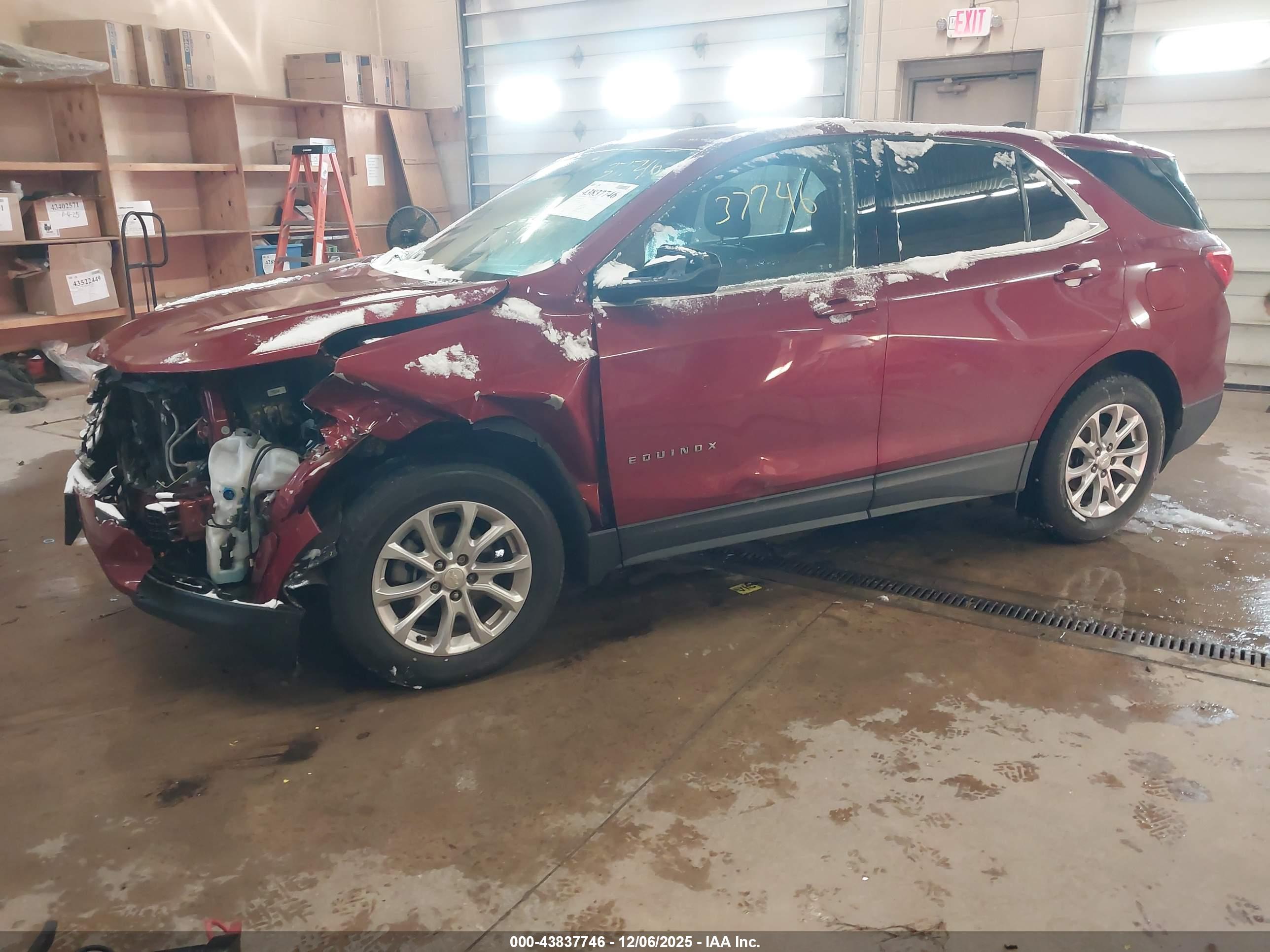 CHEVROLET EQUINOX image 2