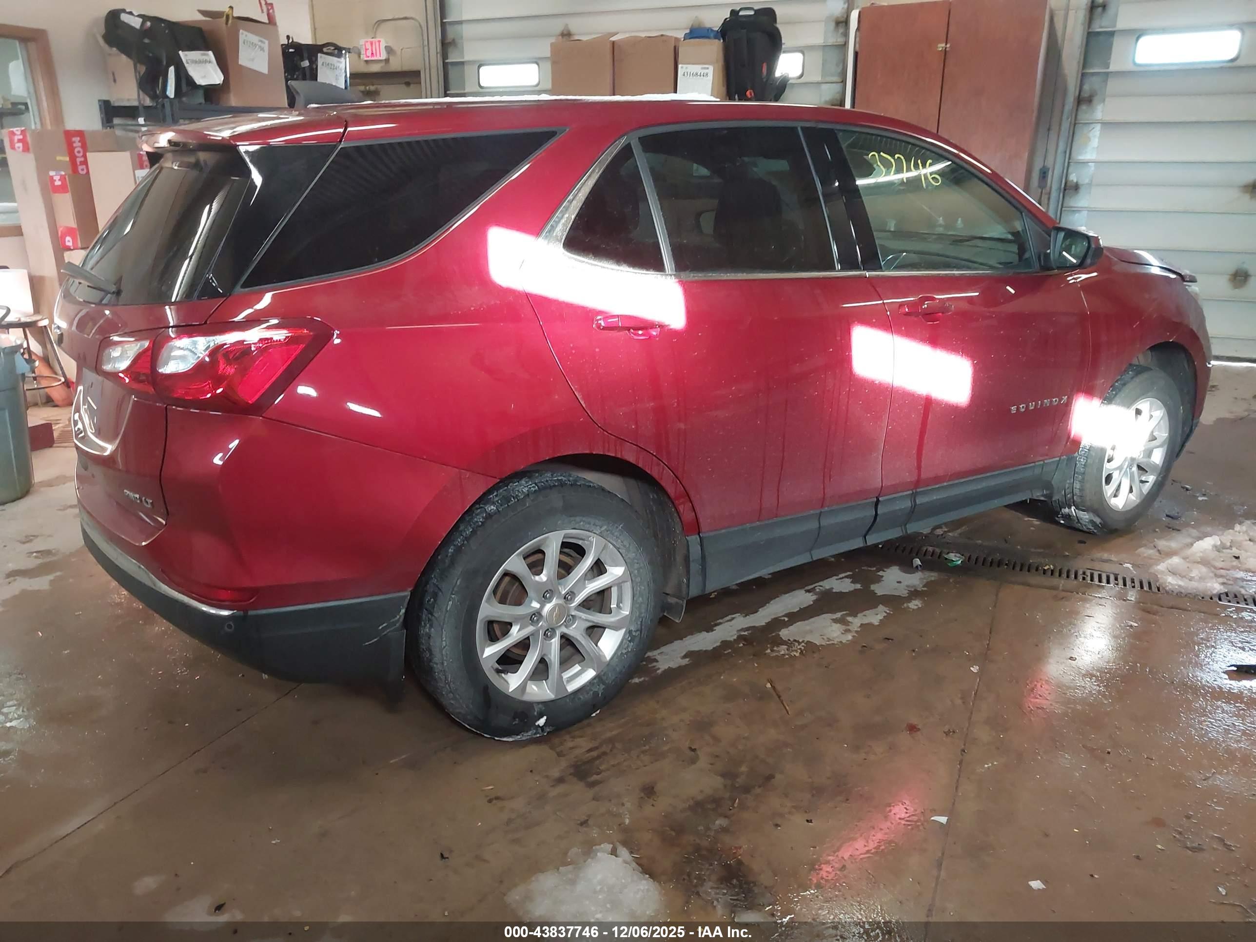 CHEVROLET EQUINOX image 4