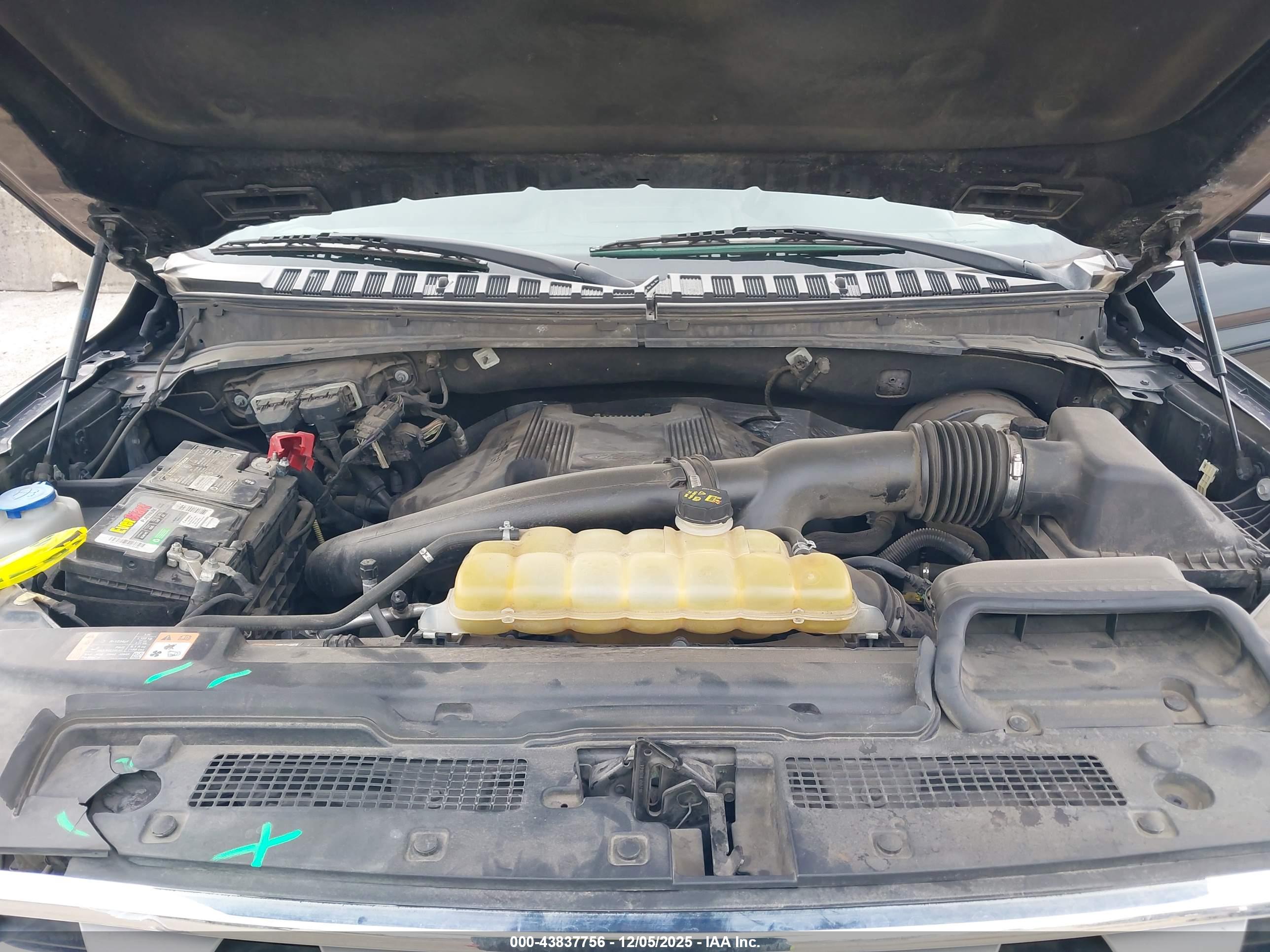 FORD EXPEDITION image 10