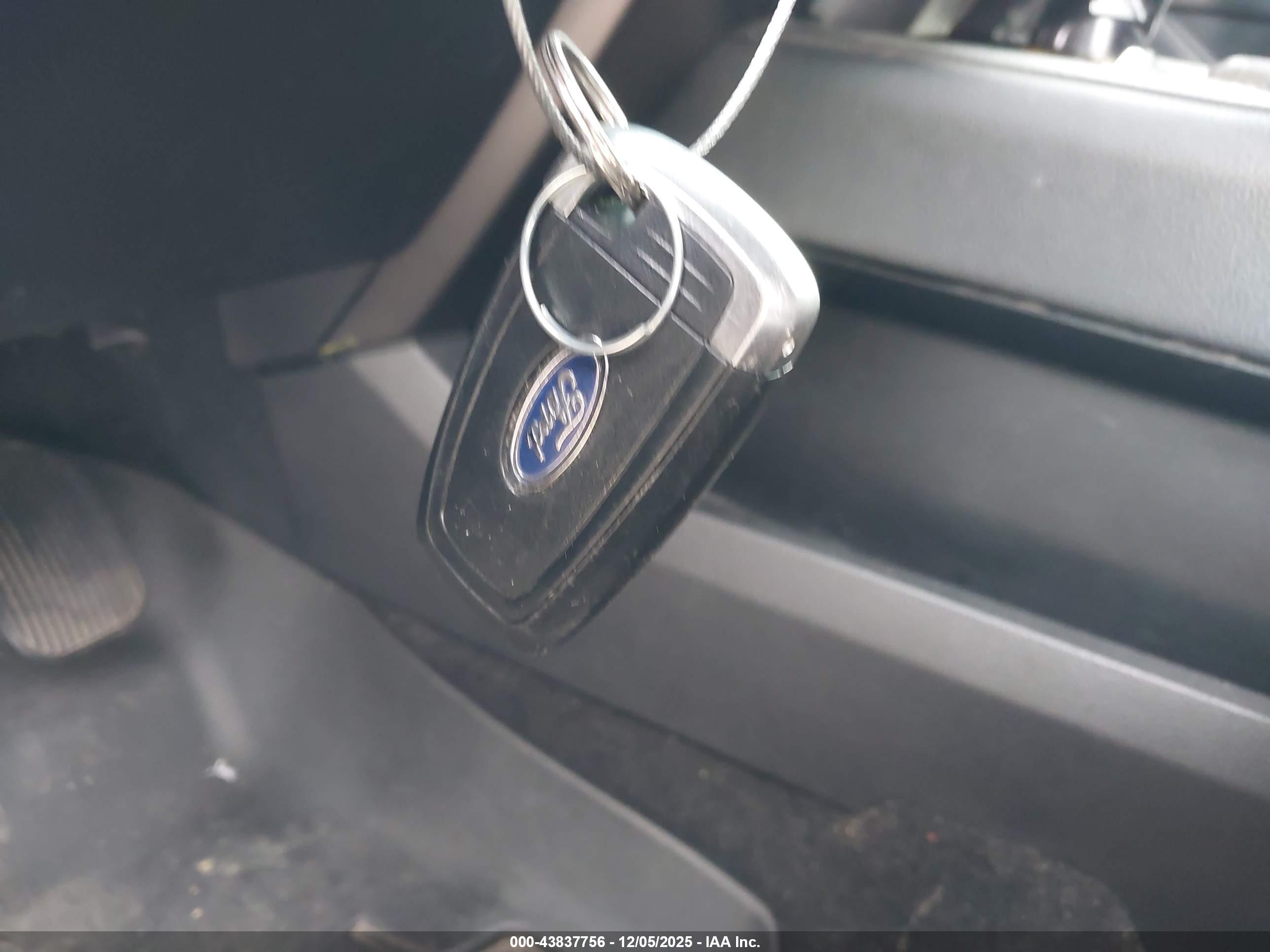 FORD EXPEDITION image 11