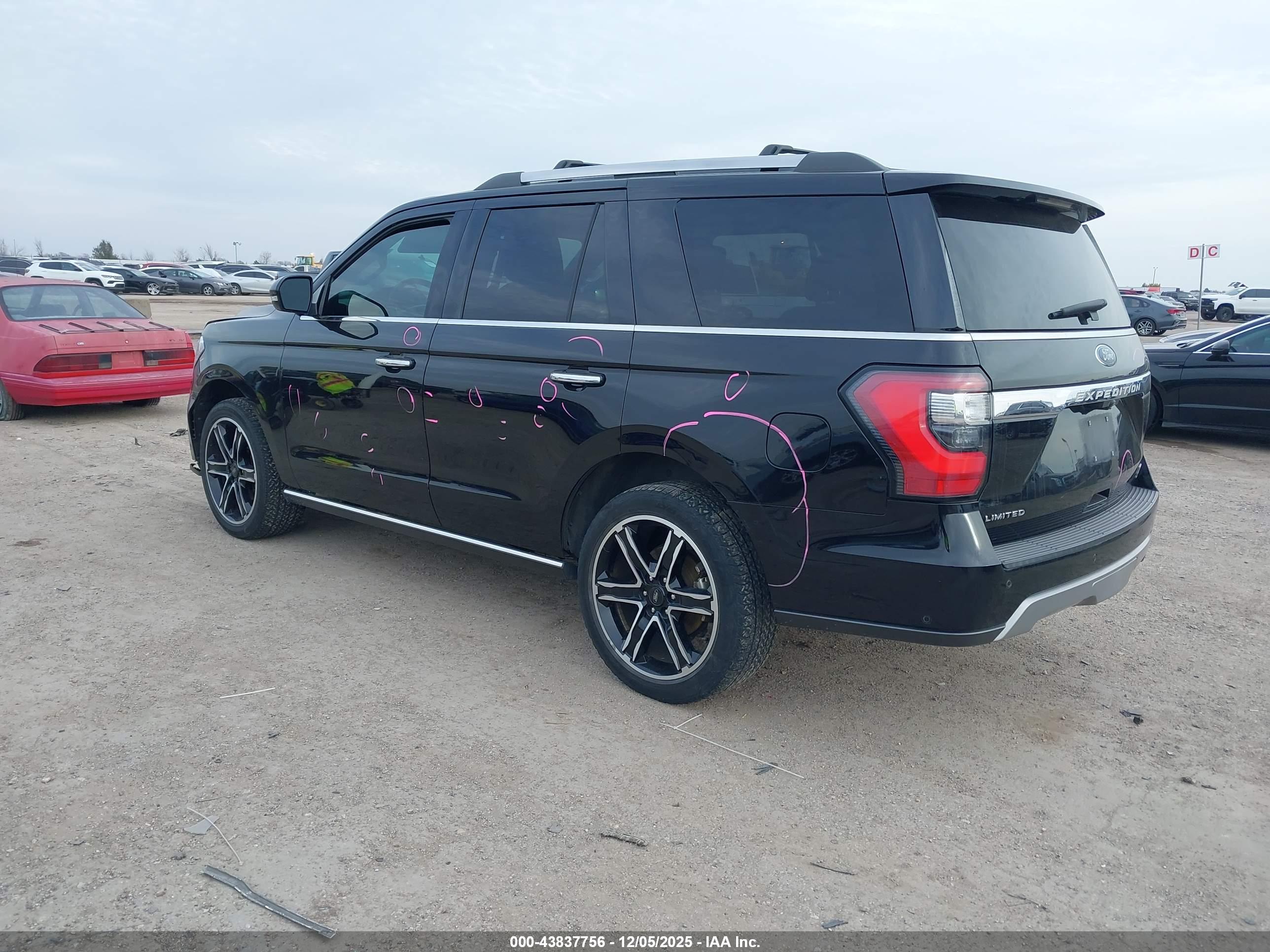 FORD EXPEDITION image 3