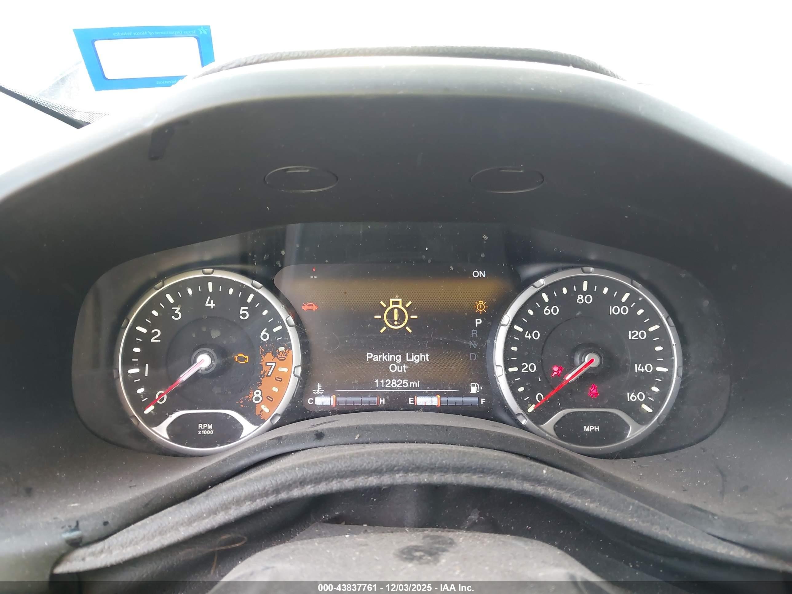 JEEP RENEGADE image 7