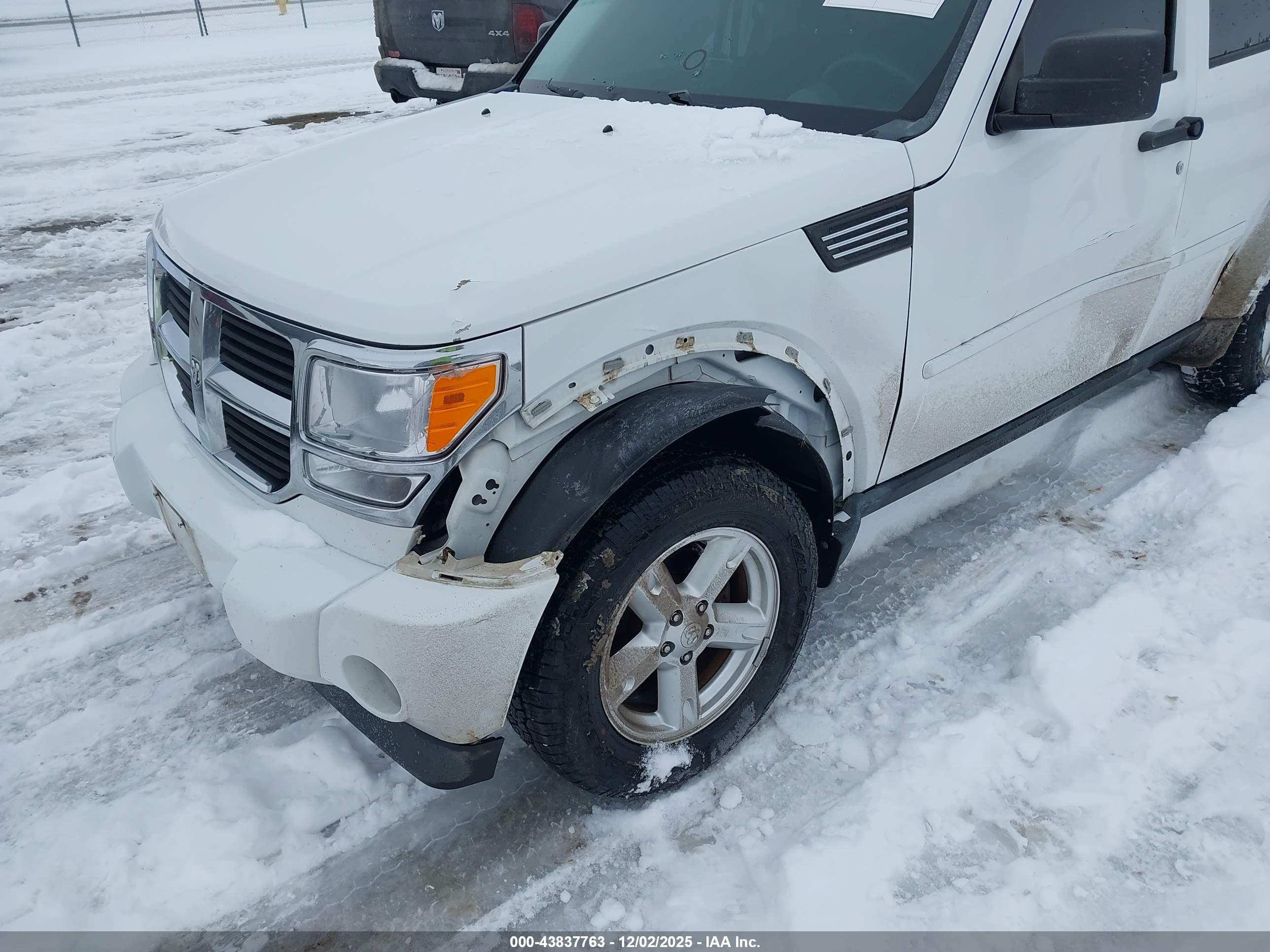 DODGE NITRO image 6