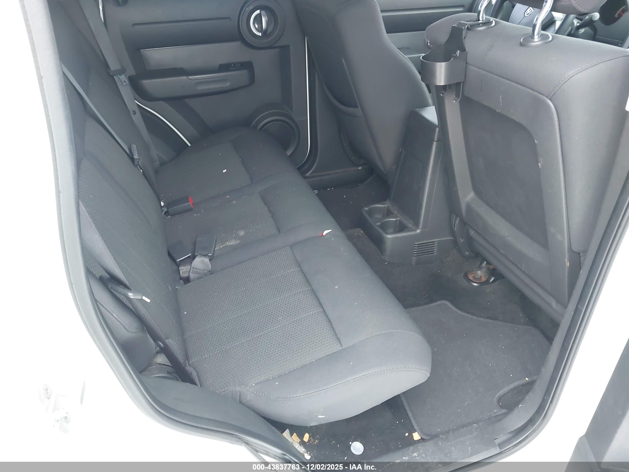 DODGE NITRO image 8