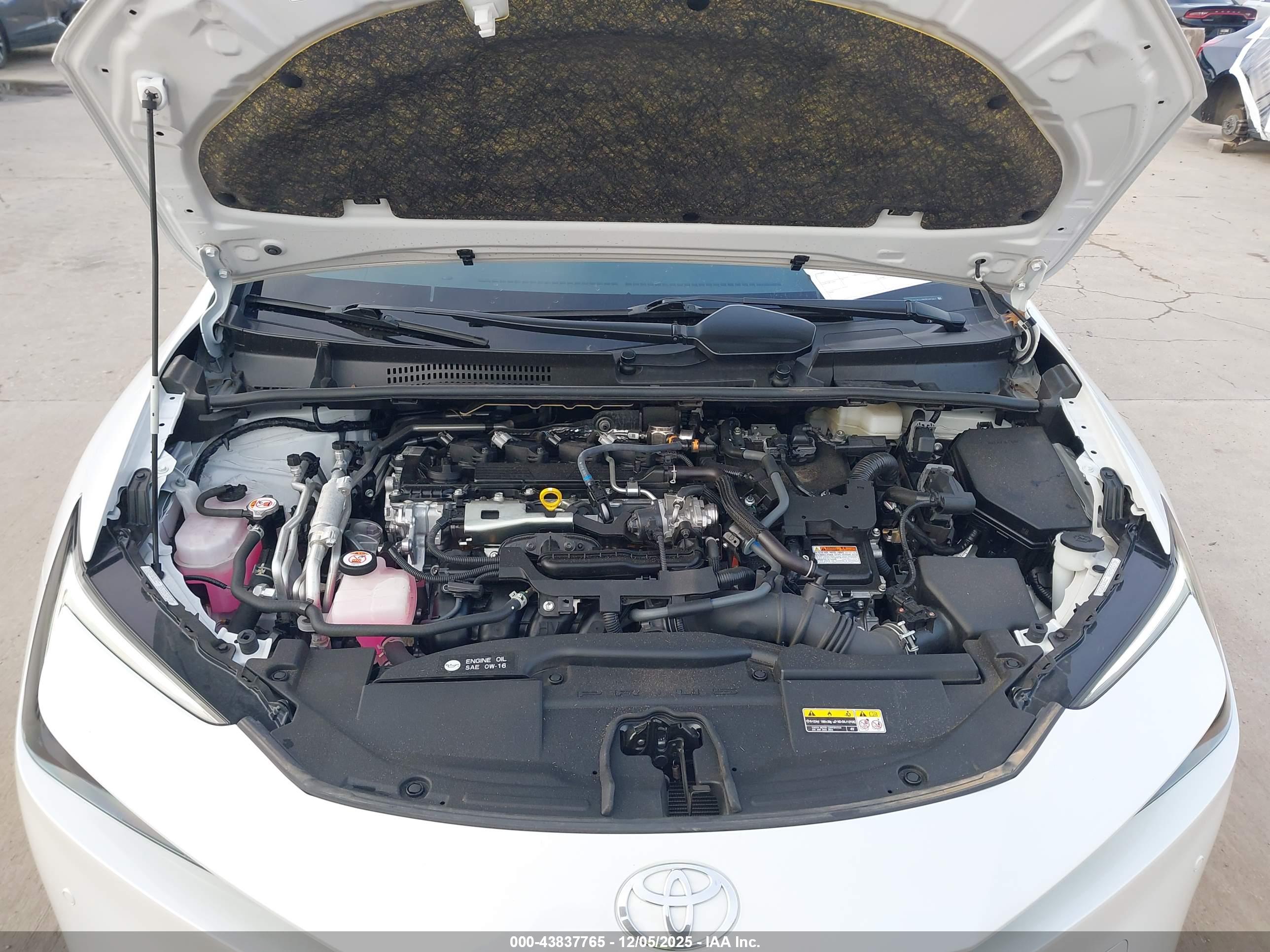 TOYOTA PRIUS image 10