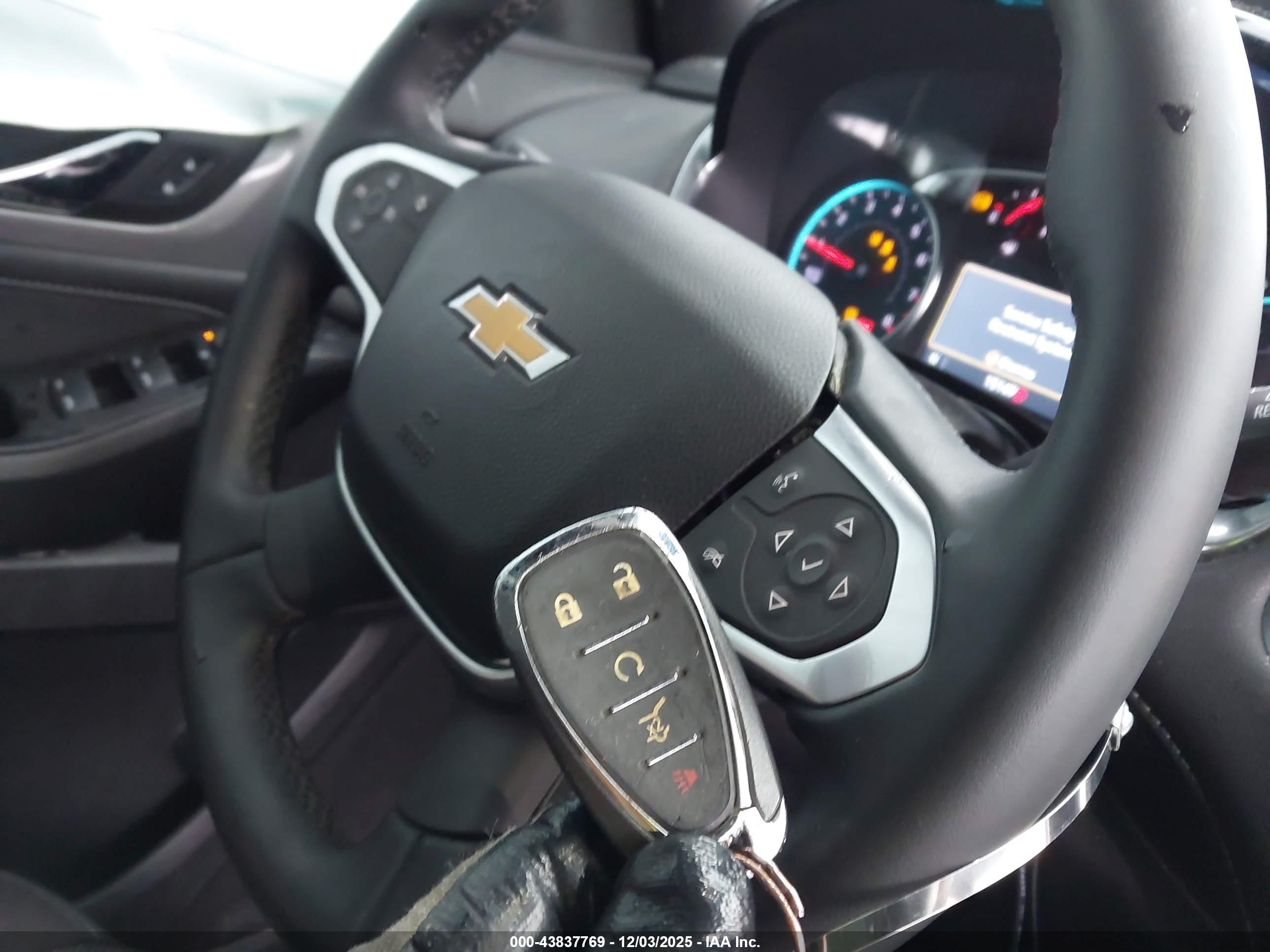 CHEVROLET TRAVERSE image 11