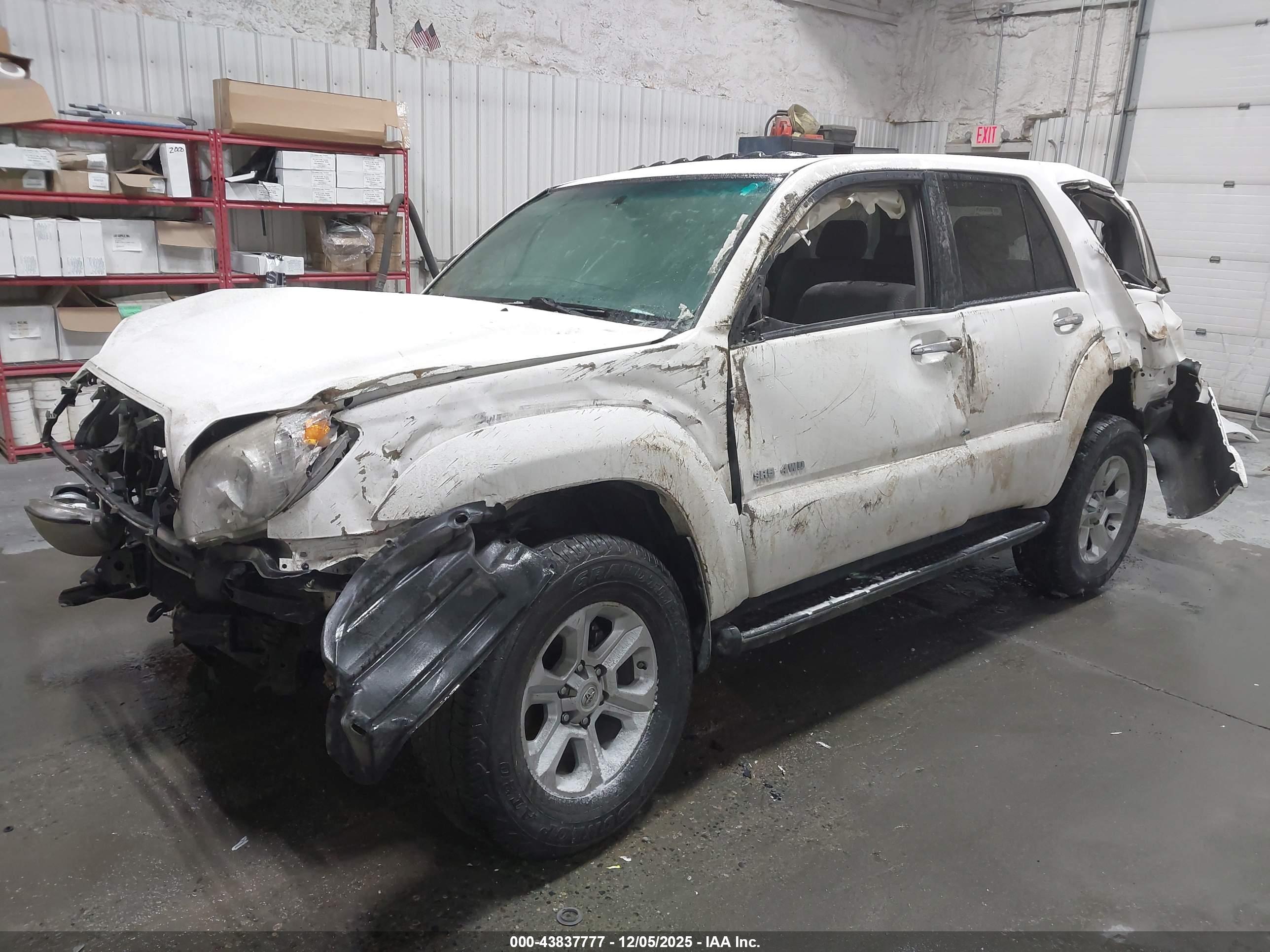 TOYOTA 4RUNNER image 2