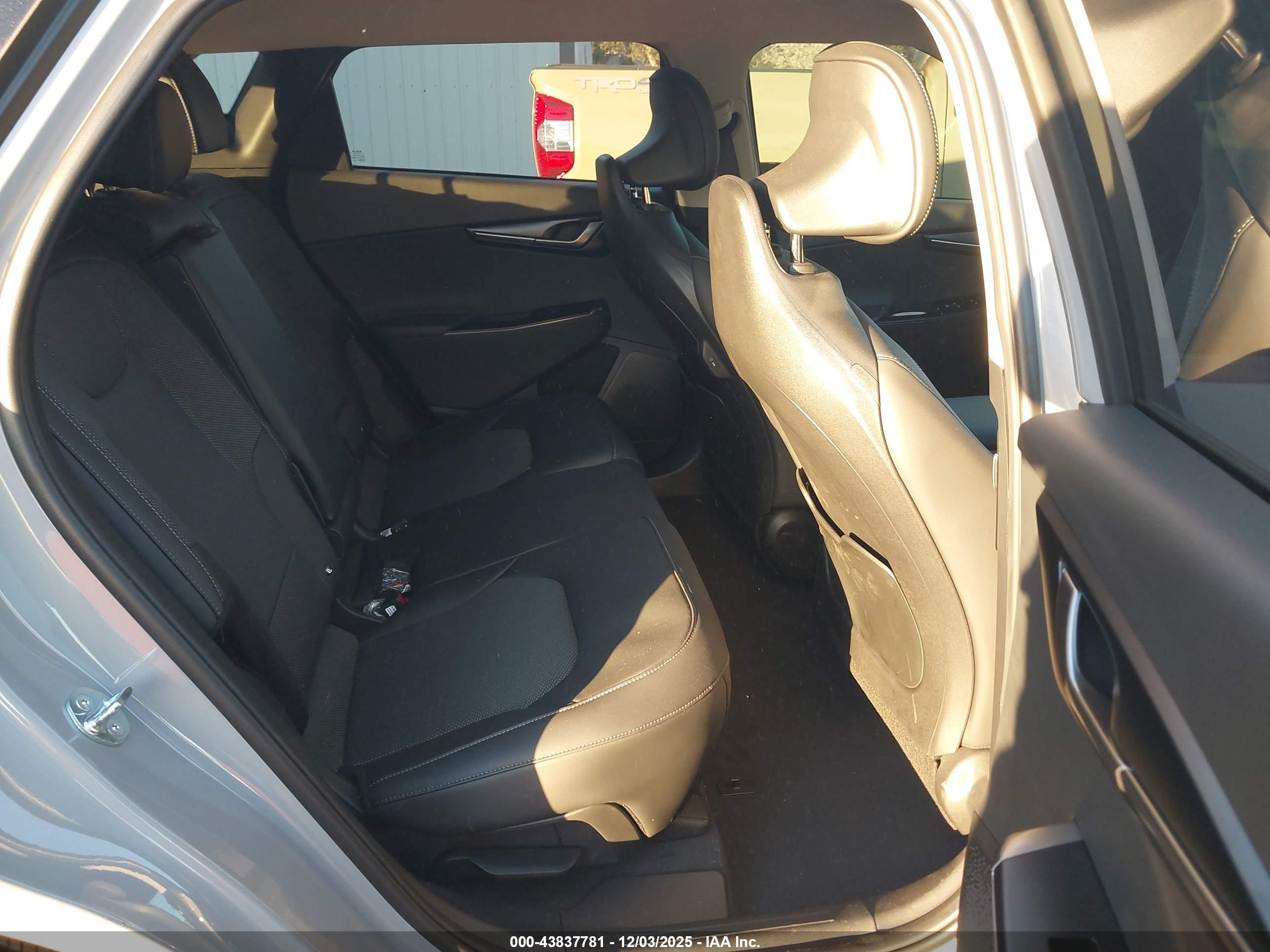 KIA EV6 image 8