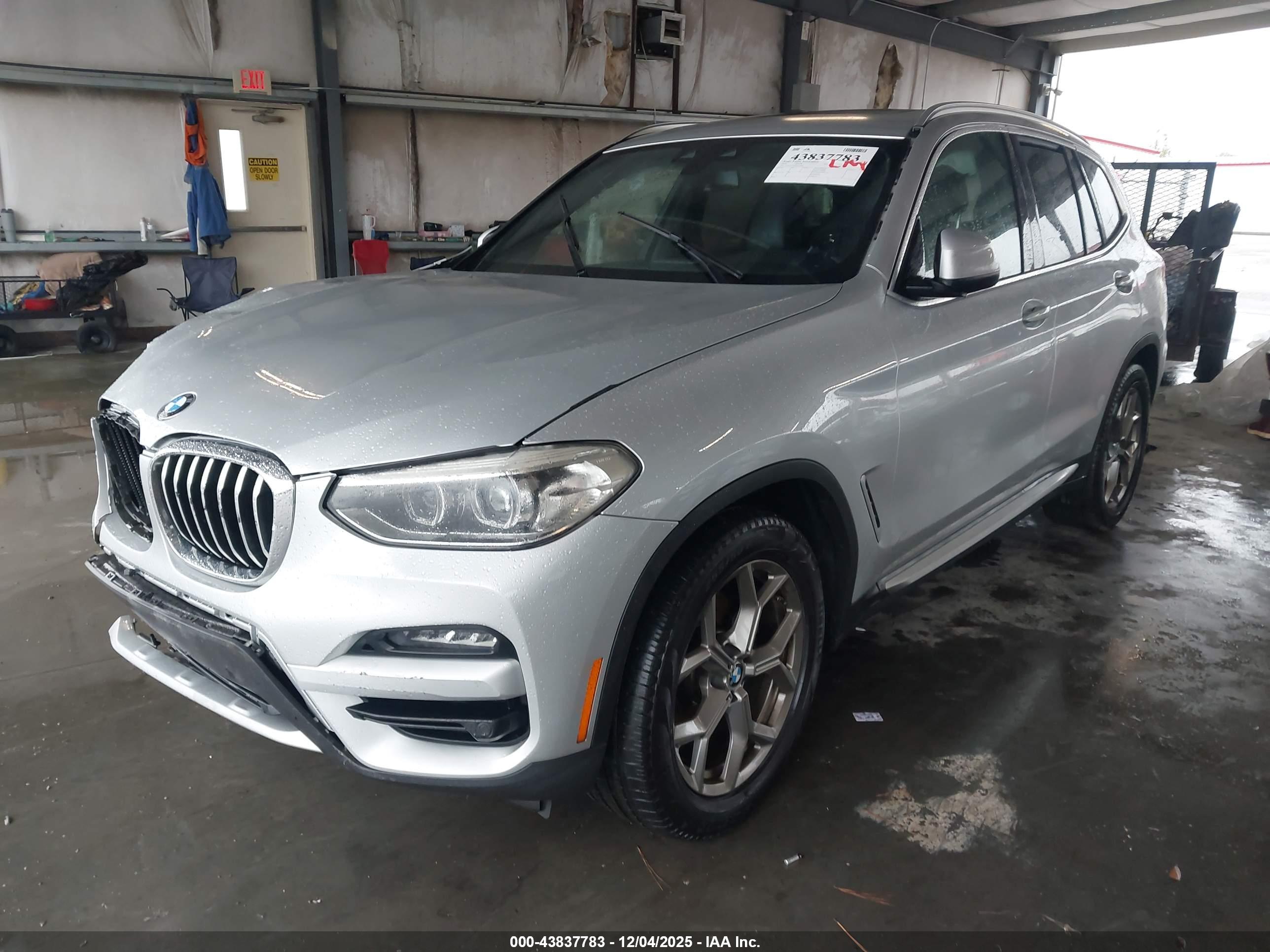 BMW X3 image 2