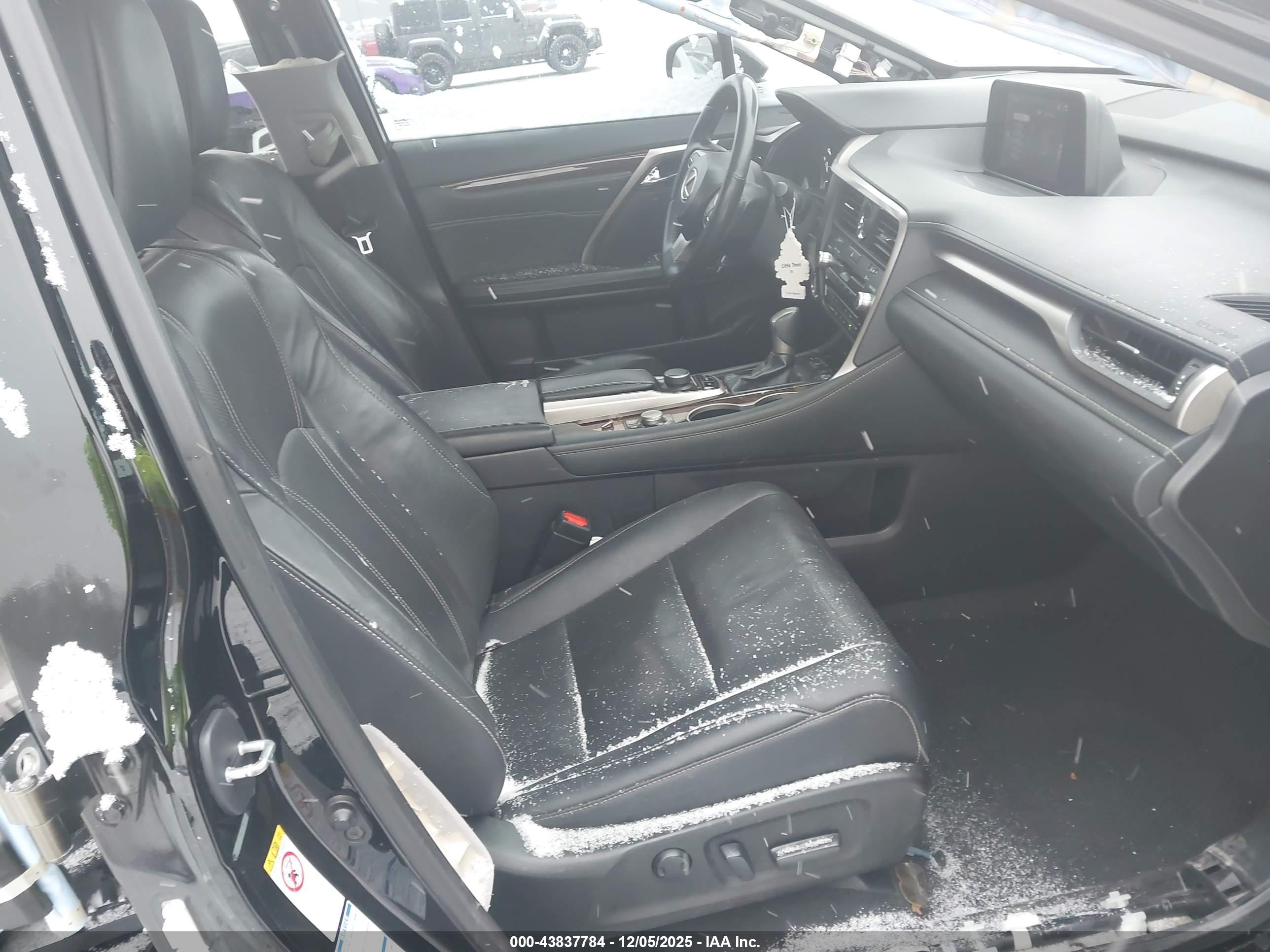 LEXUS RX image 5