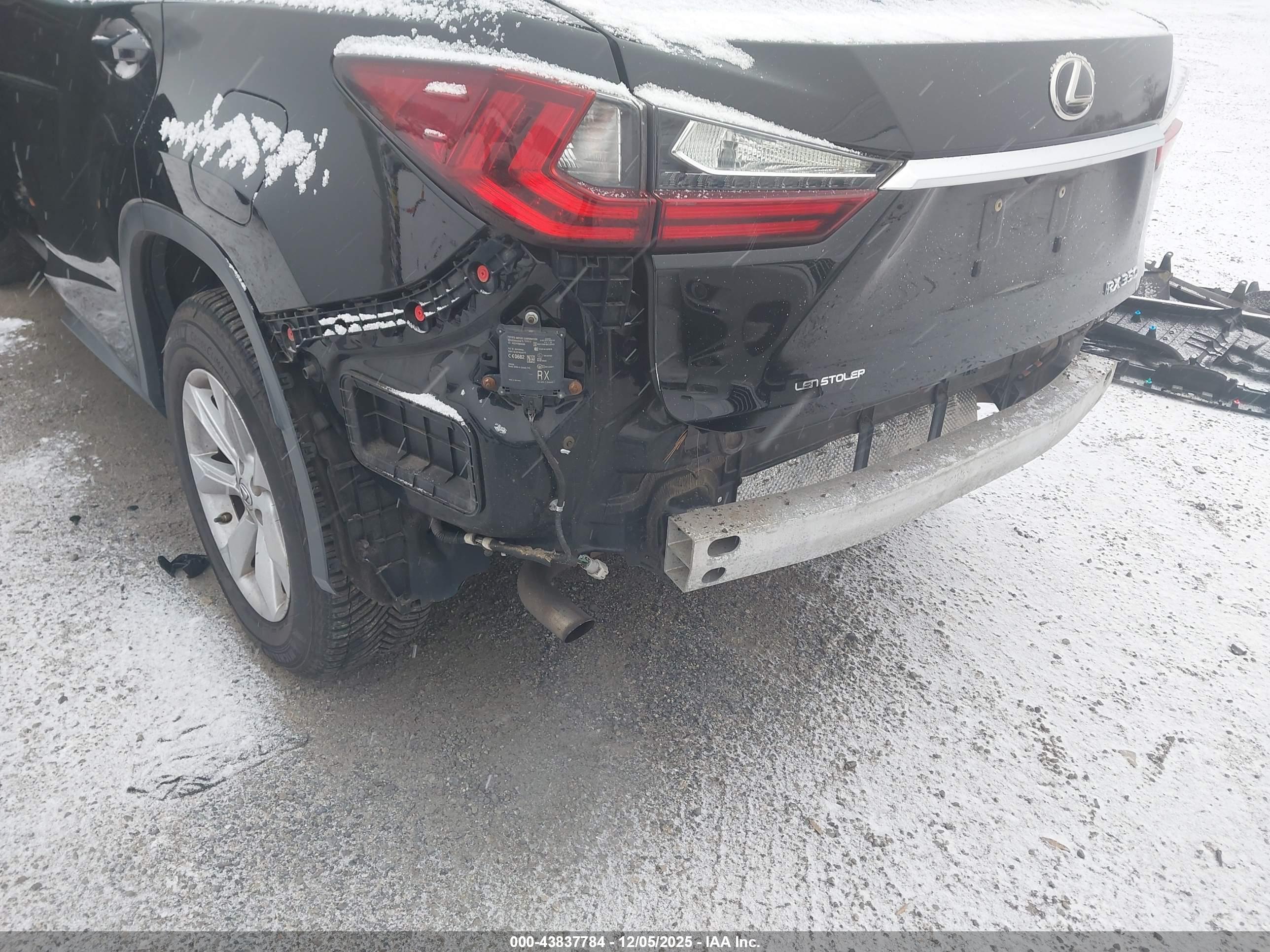 LEXUS RX image 6