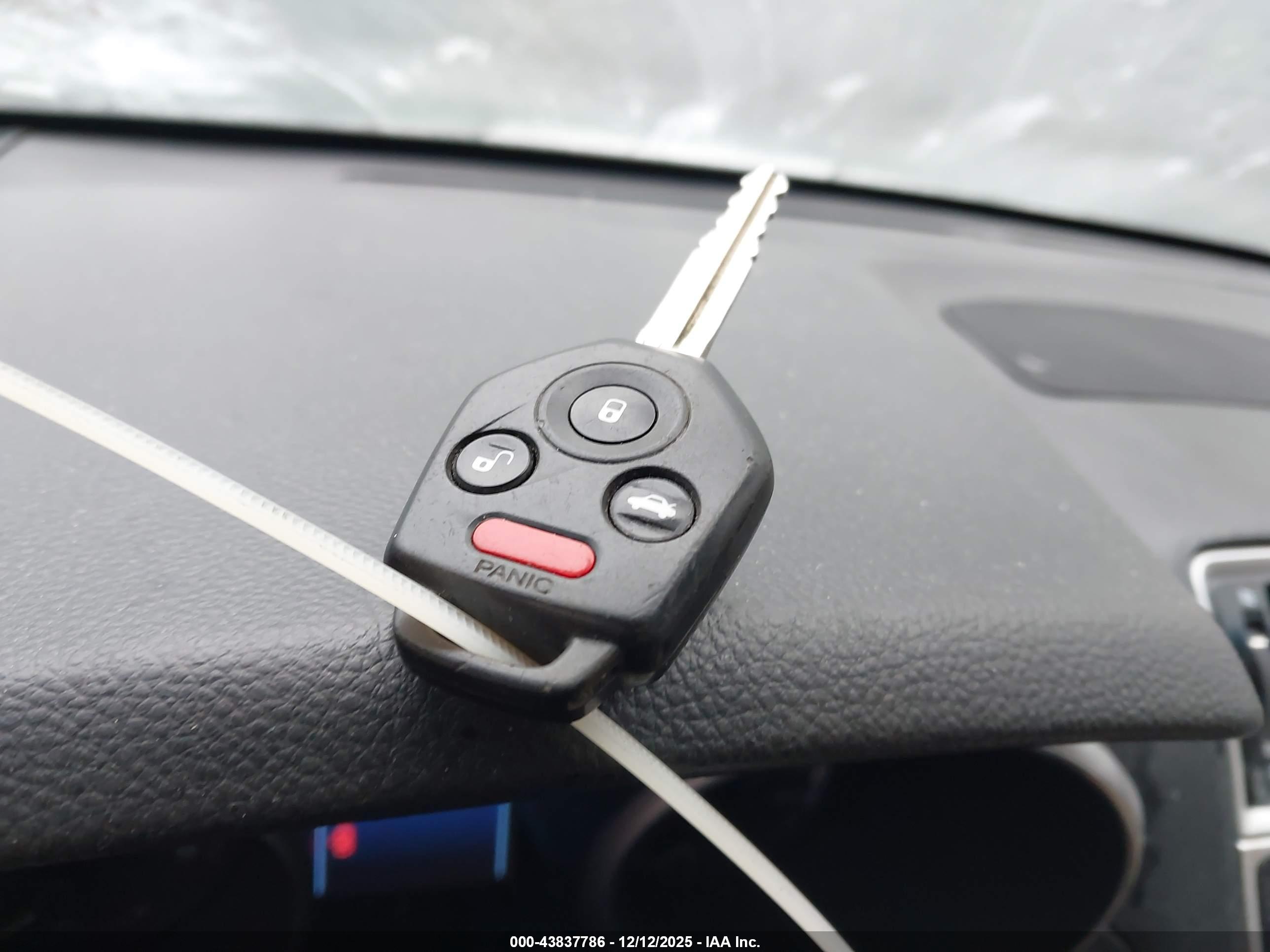 SUBARU OUTBACK image 11