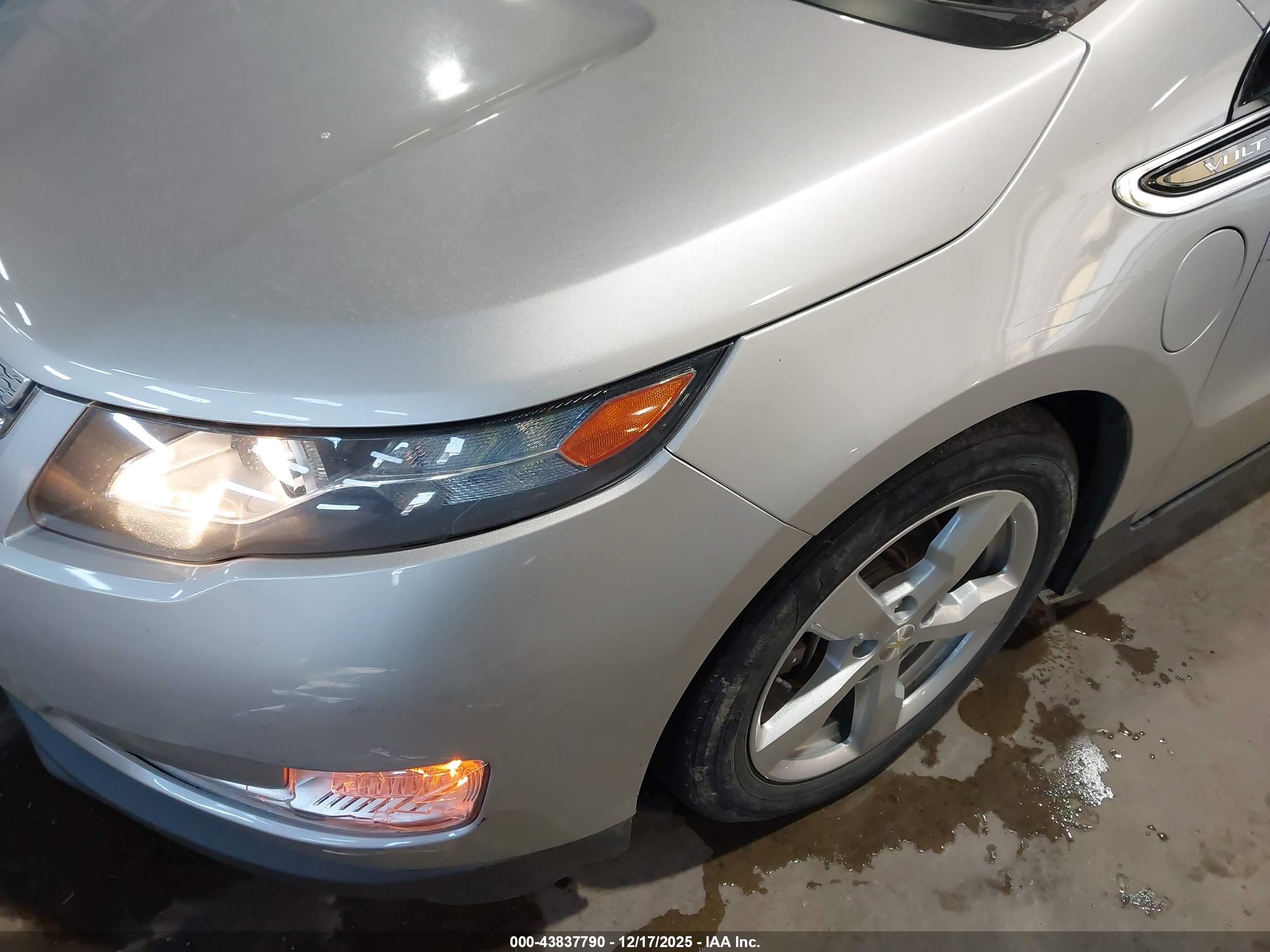 CHEVROLET VOLT image 6