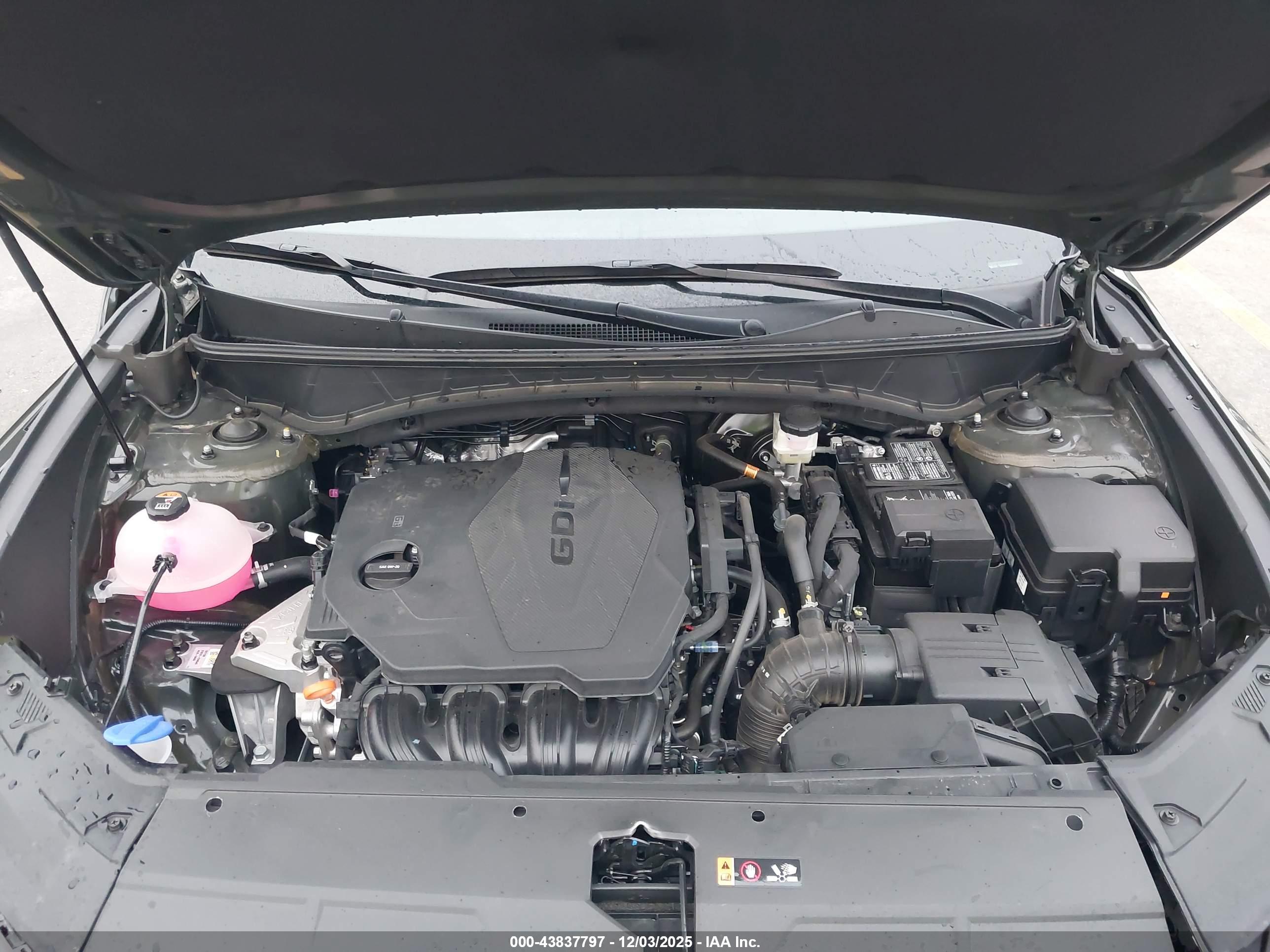 HYUNDAI TUCSON image 10