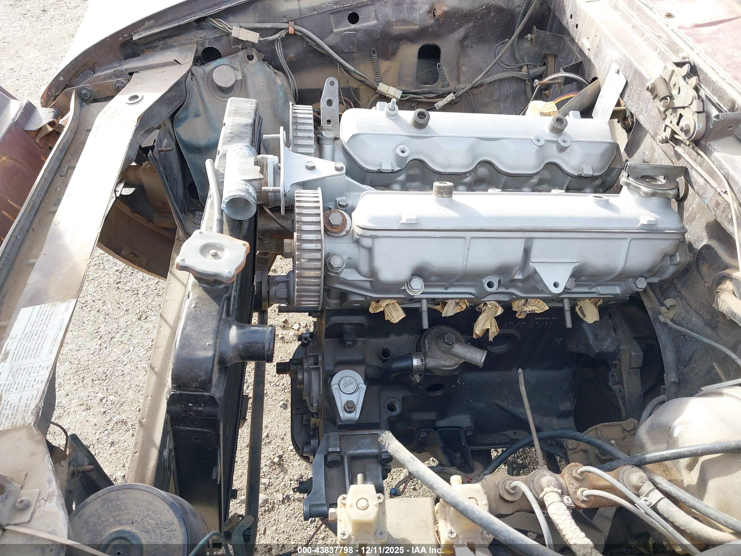 FIAT 124 image 10
