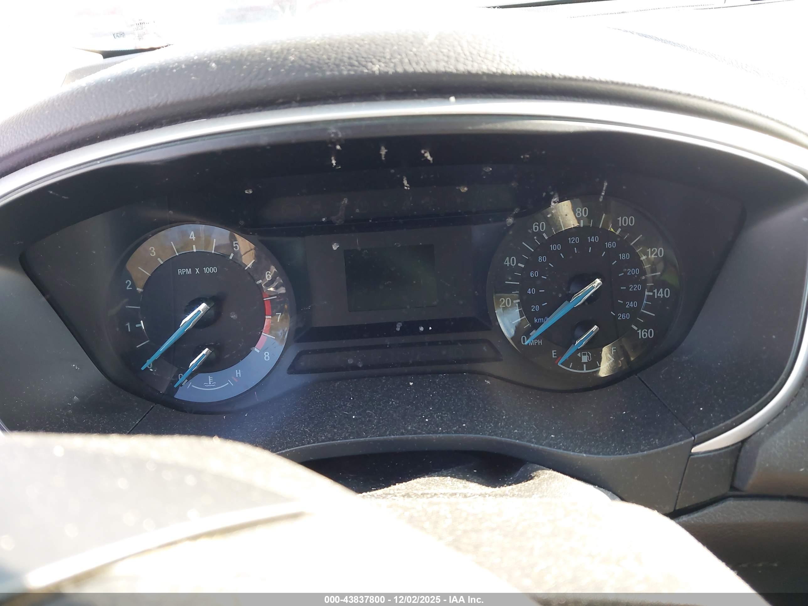 FORD FUSION image 7